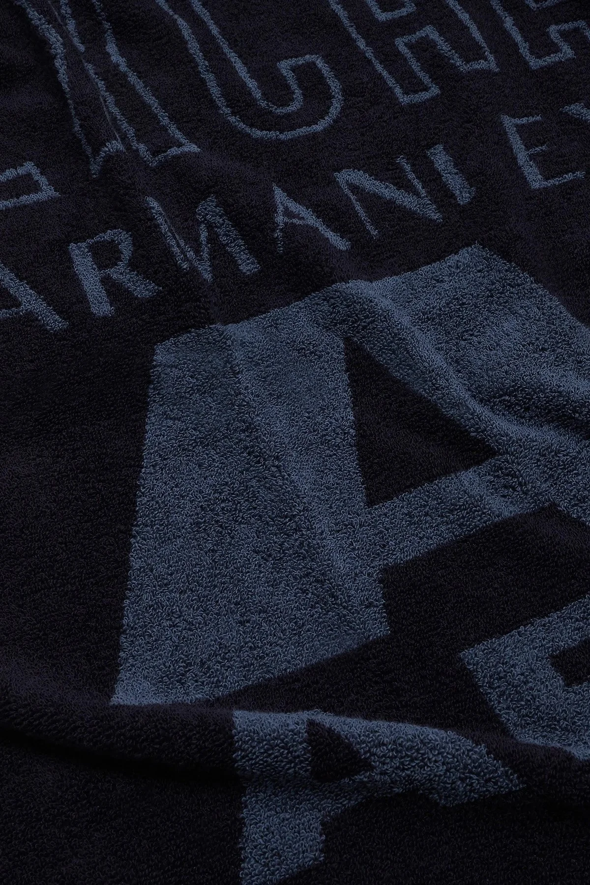 Armani Exchange Logolu Pamuklu 105*150 cm Erkek Plaj Havlusu 953046 4R602 62636 LACİVERT - 3