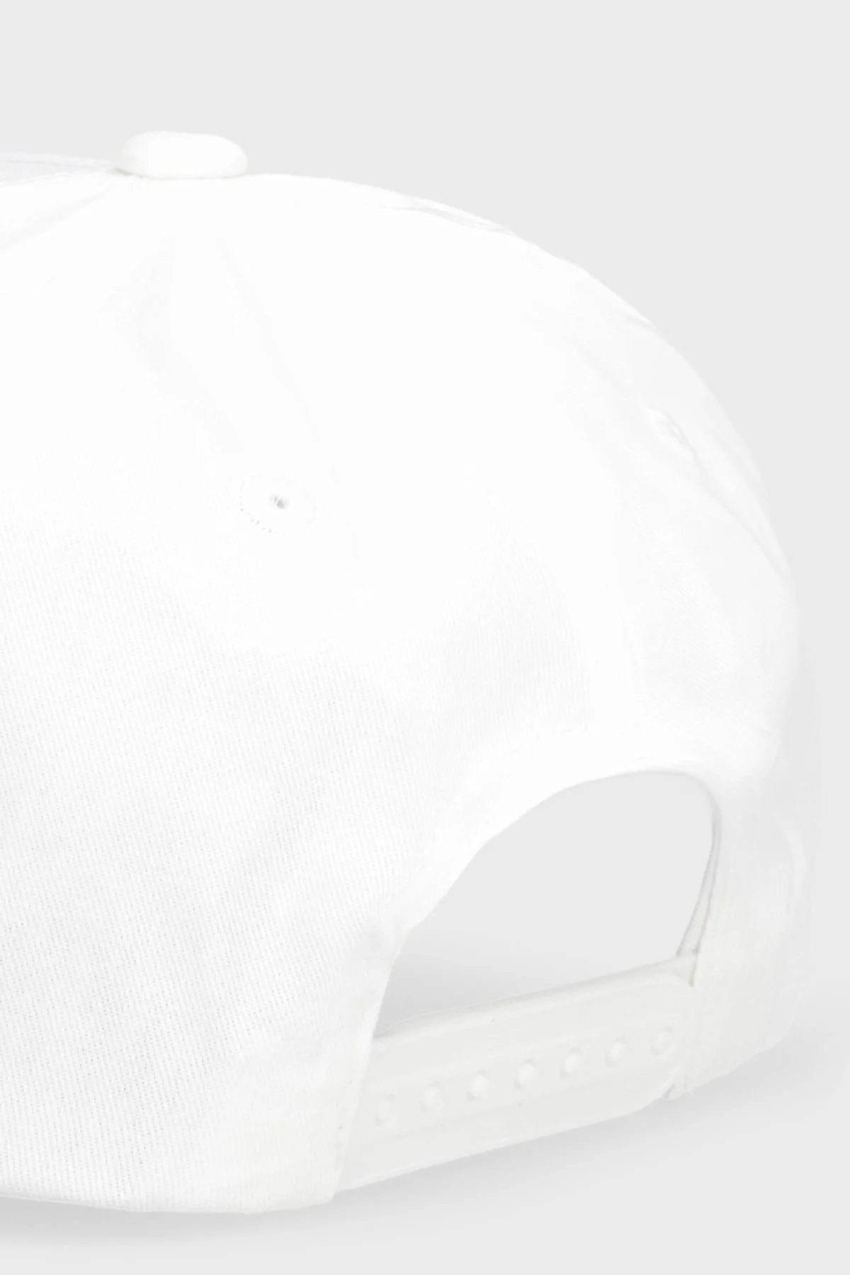 Armani Exchange Logolu Erkek Şapka XM002224 AF15502 U0009 BEYAZ - 2