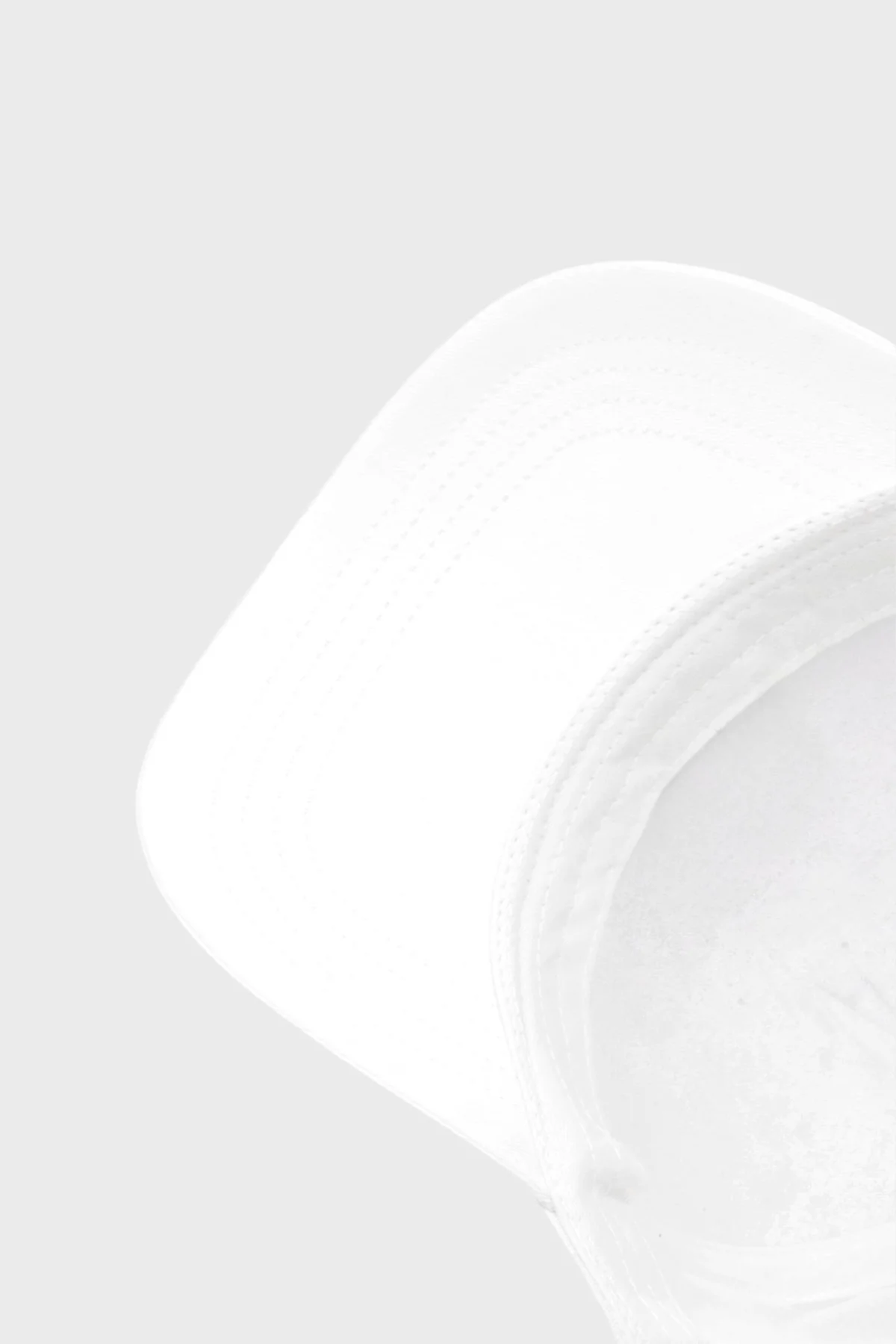 Armani Exchange Logolu Erkek Şapka XM002224 AF15502 U0009 BEYAZ - 4