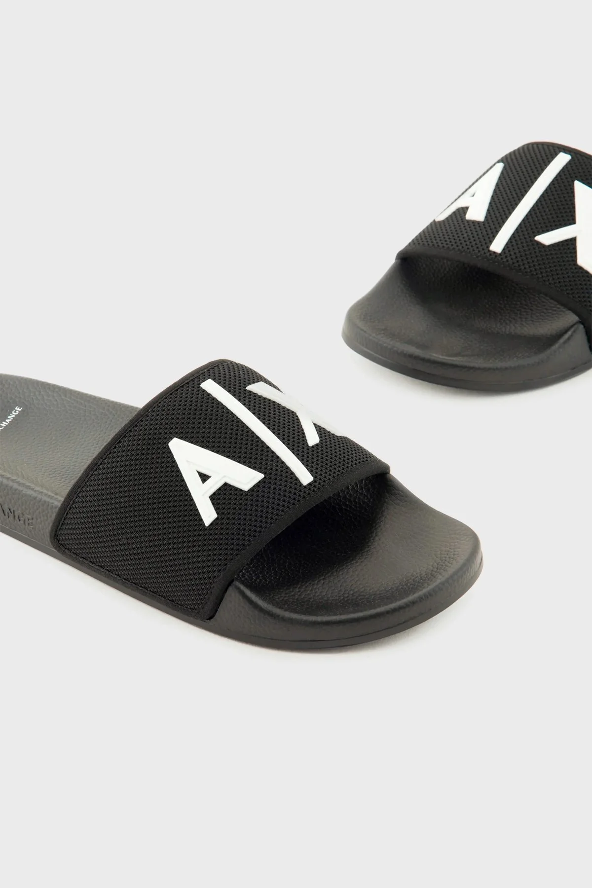 Armani Exchange Logolu Erkek Terlik XUP001 XV820 S277 SİYAH-BEYAZ - 11