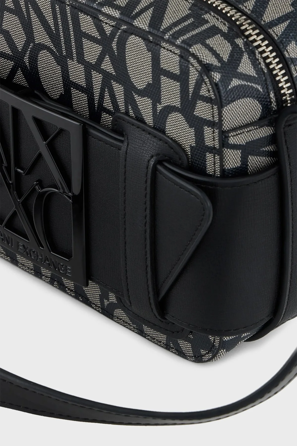 Armani Exchange Logolu Fermuarlı Kadın Çanta 942699 3F742 00850 SİYAH-GRİ - 5
