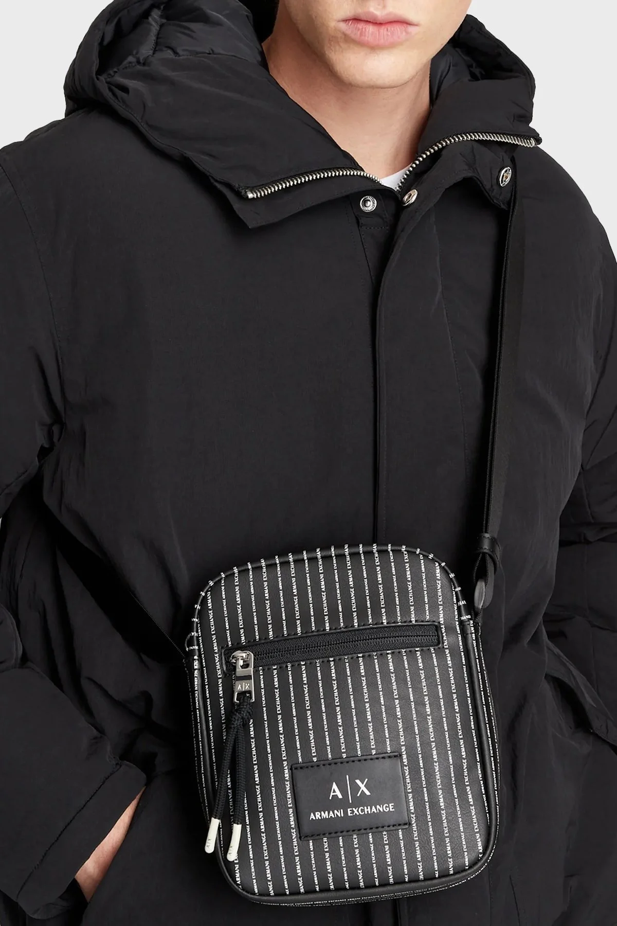 Armani Exchange Logolu Fermuarlı Erkek Çanta 952388 CC825 00020 SİYAH - 3