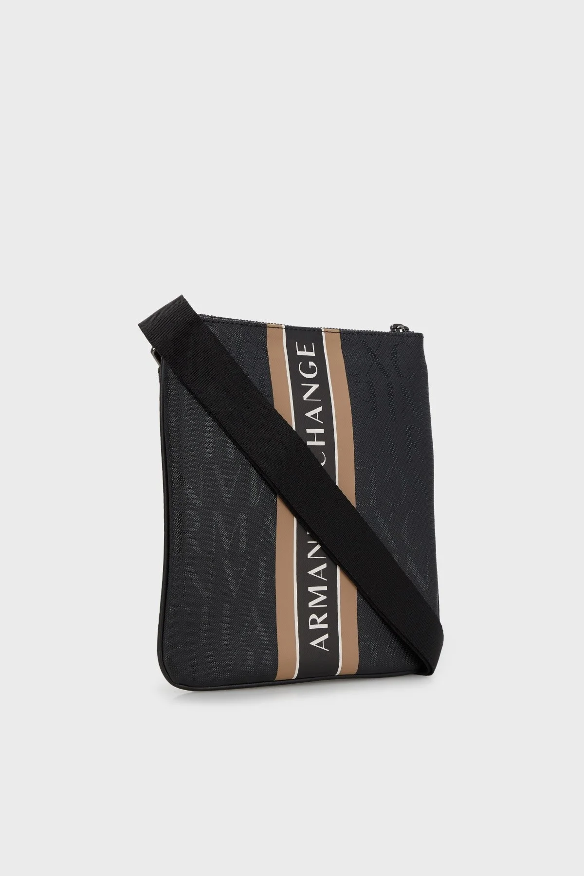 Armani Exchange Logolu Fermuarlı Erkek Çanta 952397 CC831 27121 SİYAH - 2