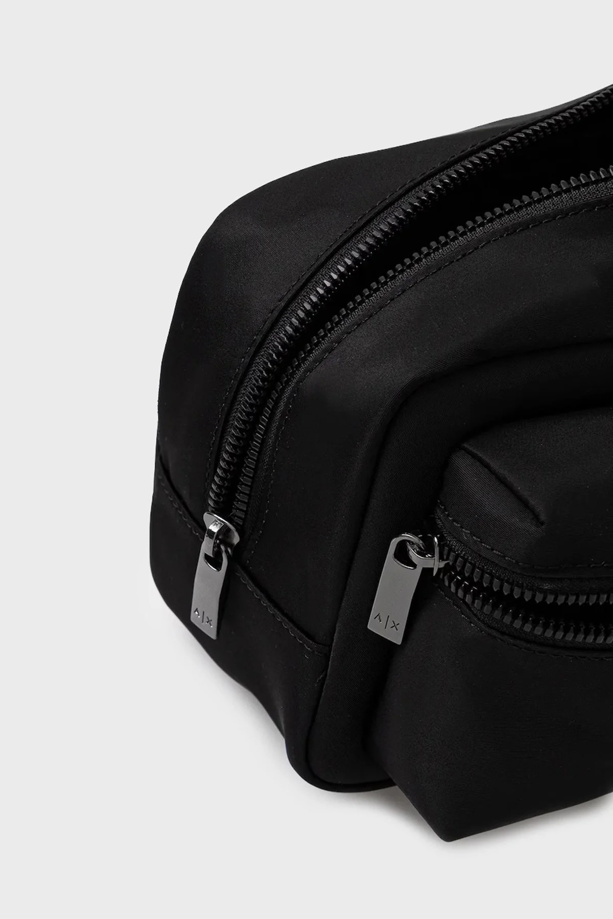 Armani Exchange Logolu Fermuarlı Erkek Çanta XM001654 AF17304 MC105 SİYAH - 8