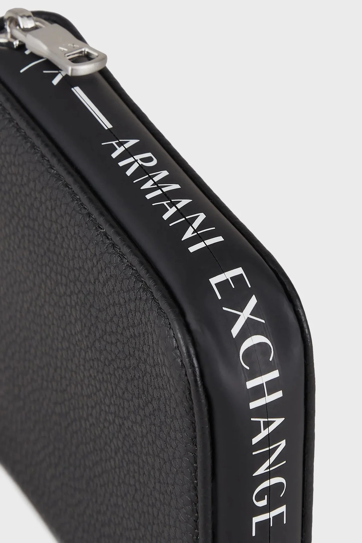 Armani Exchange Logolu Fermuarlı Erkek Cüzdan 958408 3R832 00020 SİYAH - 4