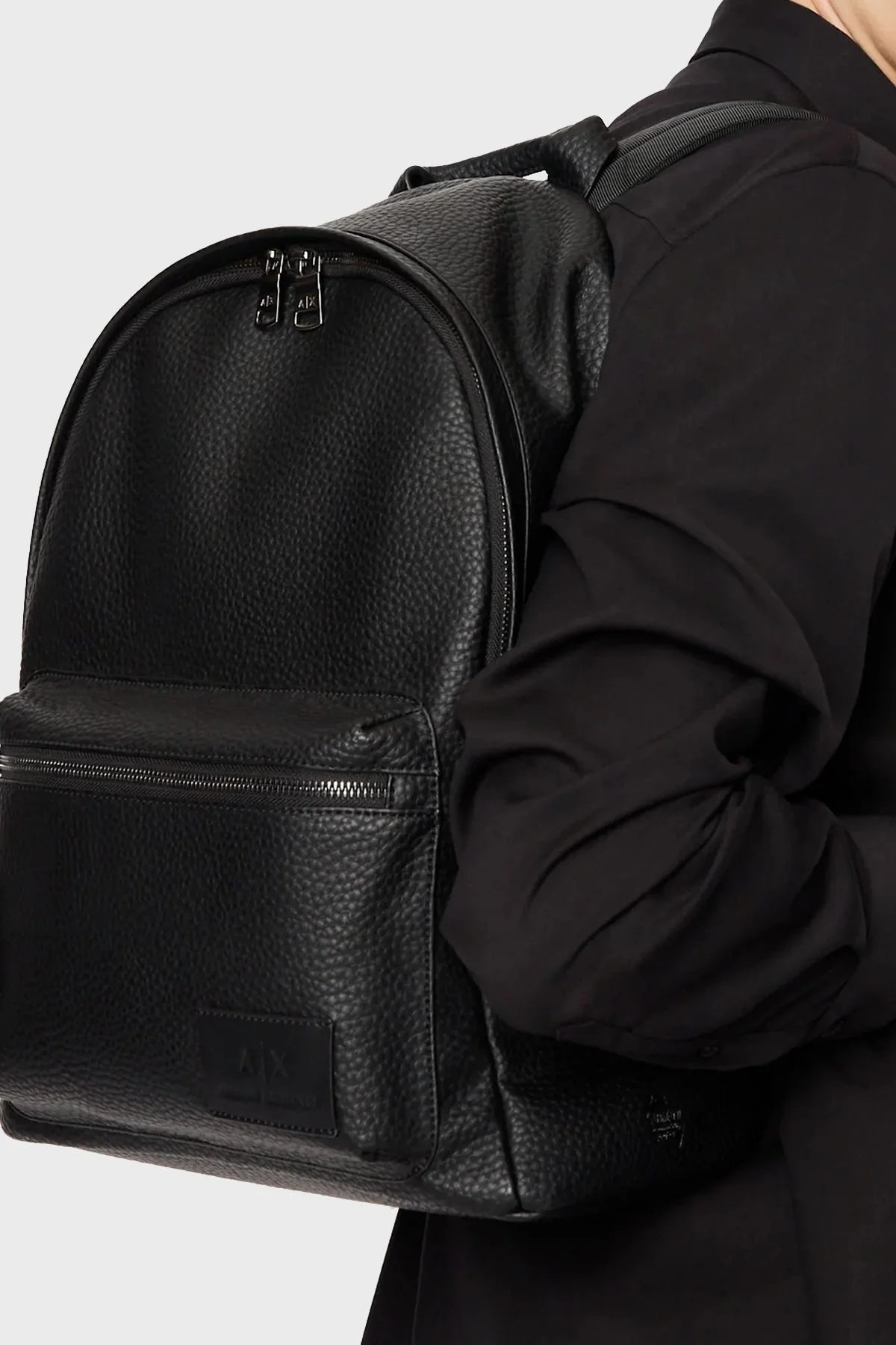 Armani Exchange Logolu Fermuarlı Erkek Sırt Çantası 952442 2F882 00020 SİYAH - 2