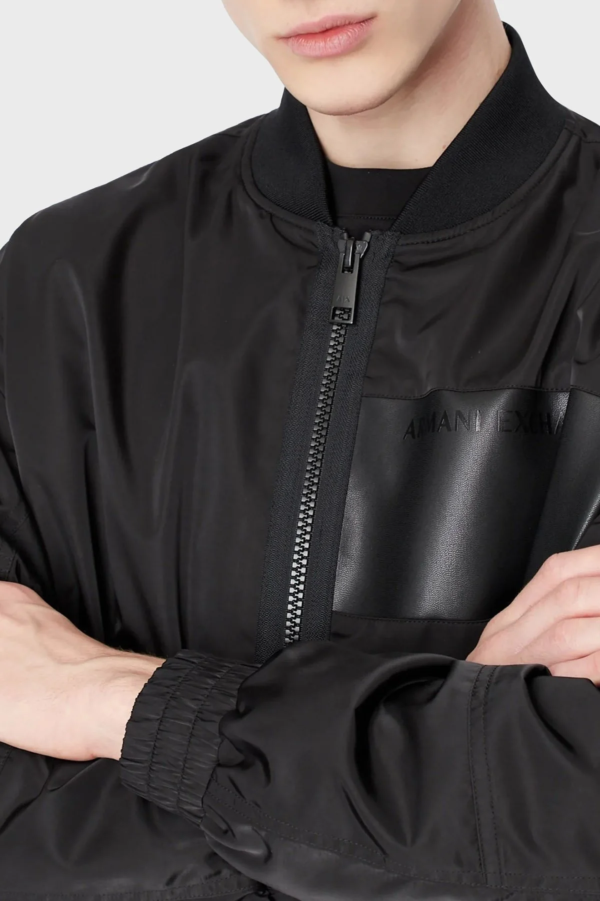 Armani Exchange Logolu Fermuarlı Regular Fit Erkek Mont 3RZB13 ZN99Z 1200 SİYAH - 5