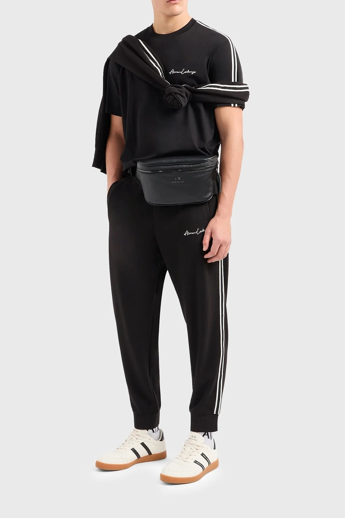 Armani Exchange Logolu Jogger Erkek Pantolon 8NZPSG Z9N1Z 1200 SİYAH - 3