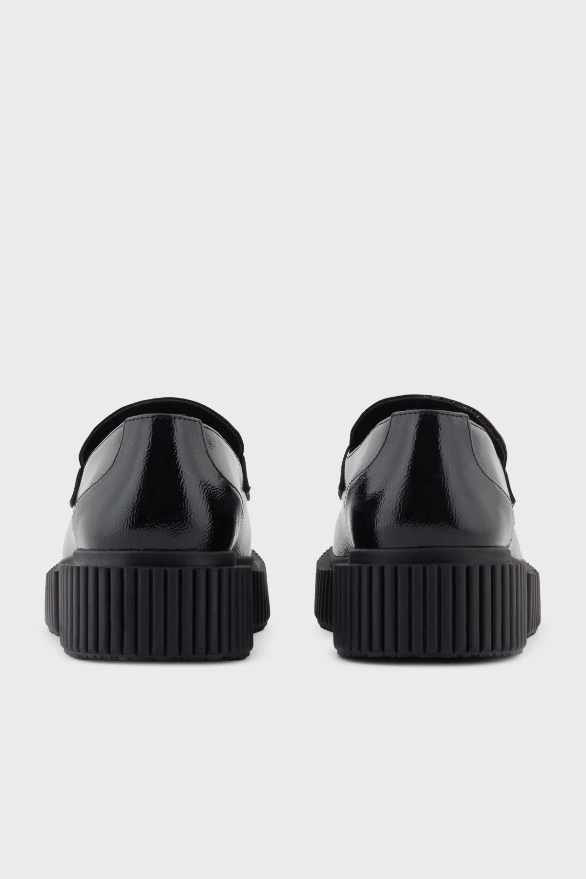 Armani Exchange Logolu Kalın Taban Rugan Loafer Bayan Ayakkabı XW001672 AF17478 UC001 SİYAH - 5