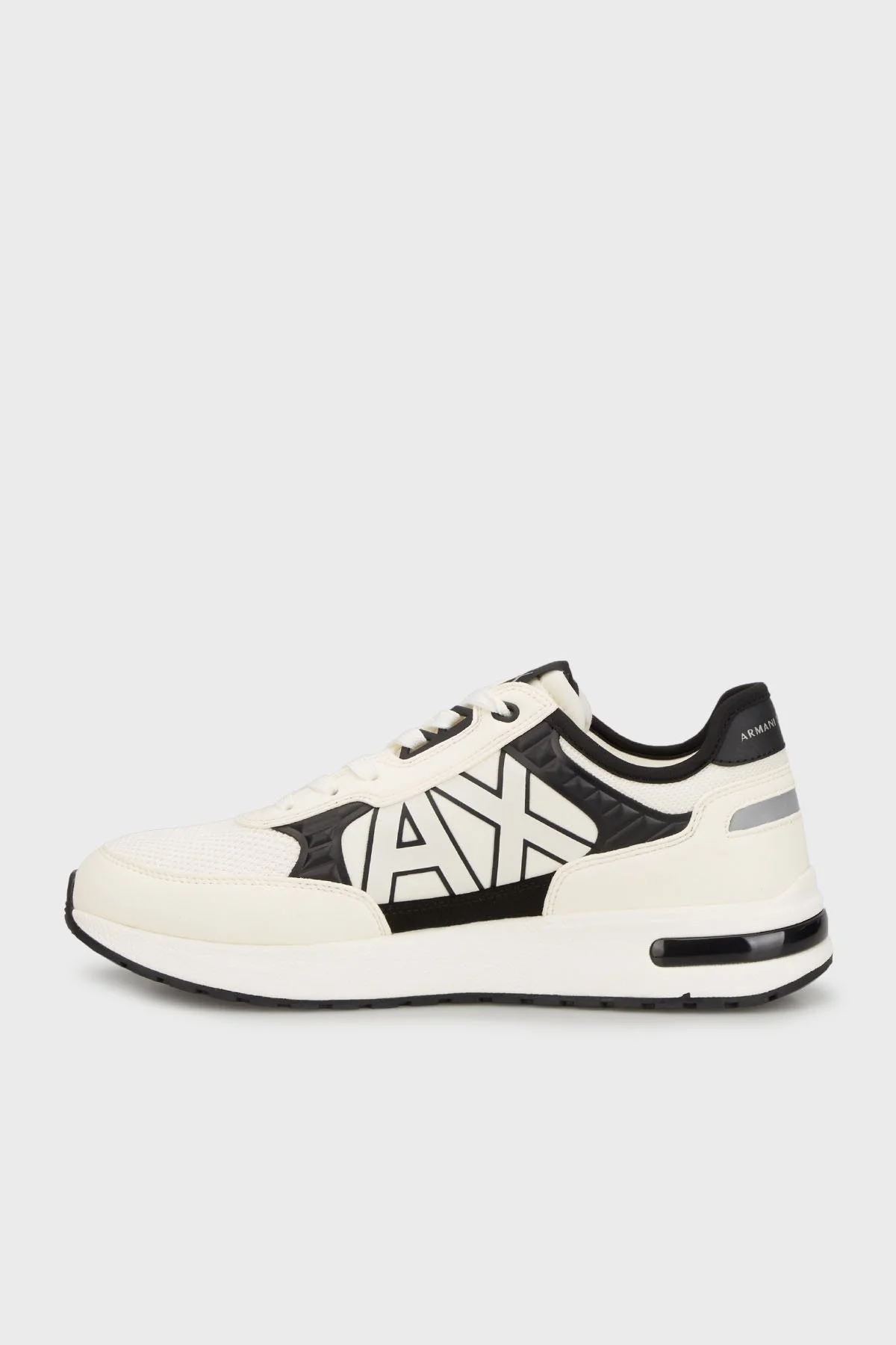 Armani Exchange Logolu Kalın Tabanlı Sneaker Erkek Ayakkabı XUX090 XV276 N480 BEYAZ-SİYAH - 10