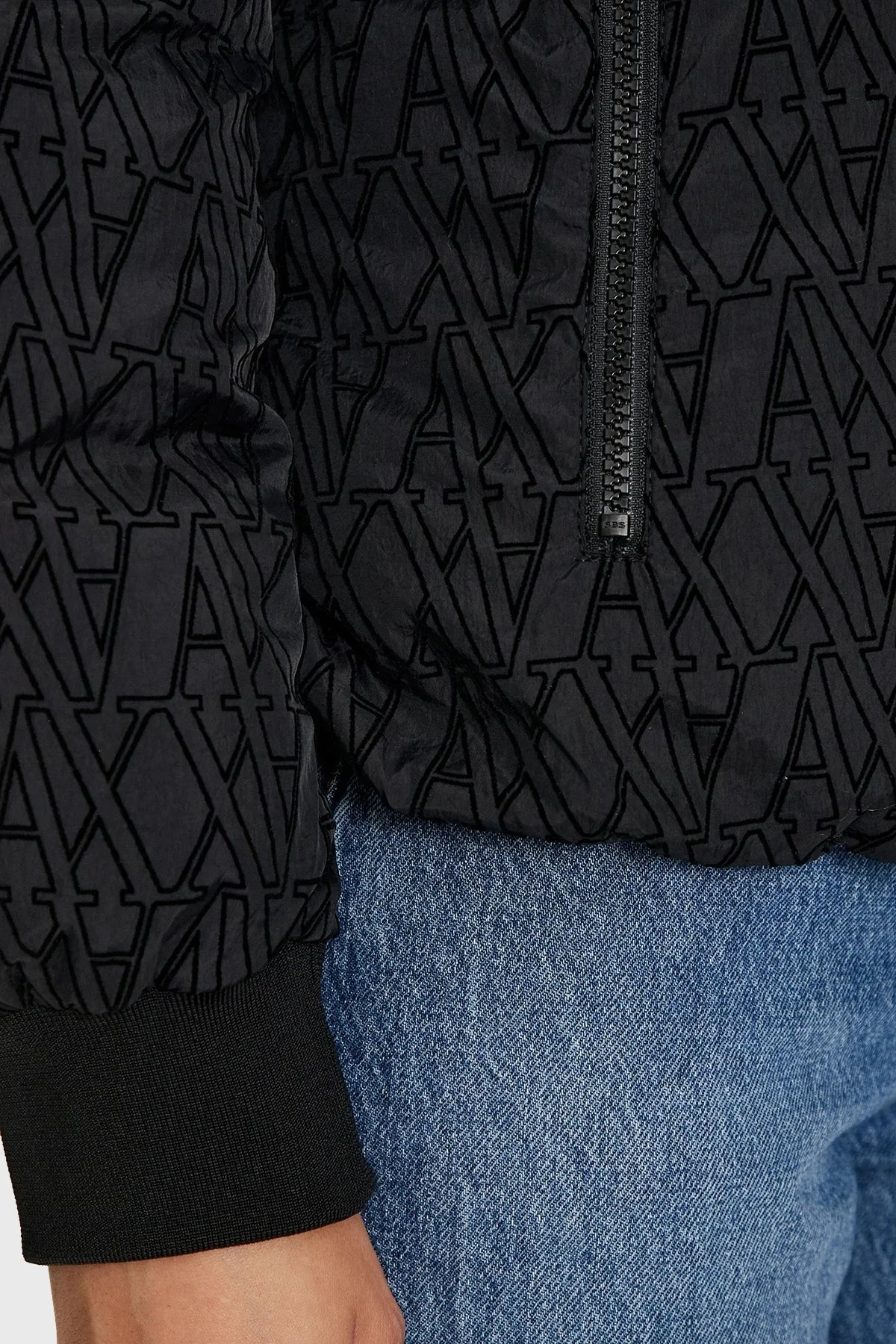 Armani Exchange Logolu Kapüşonlu Dolgulu Bayan Mont 6DYB07 YN2UZ 1200 SİYAH - 5