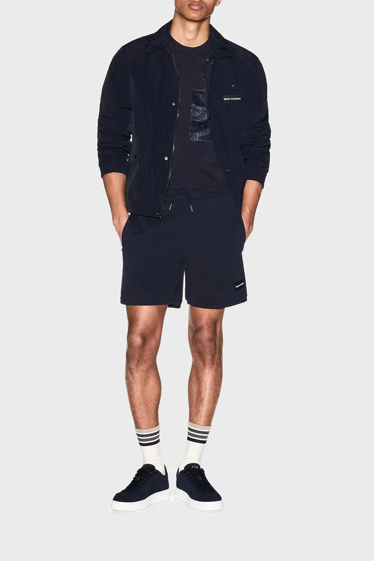 Armani Exchange Logolu Pamuklu Regular Fit Bermuda Short Erkek Şort XM002354 AF21869 UB101 Lacivert - 2