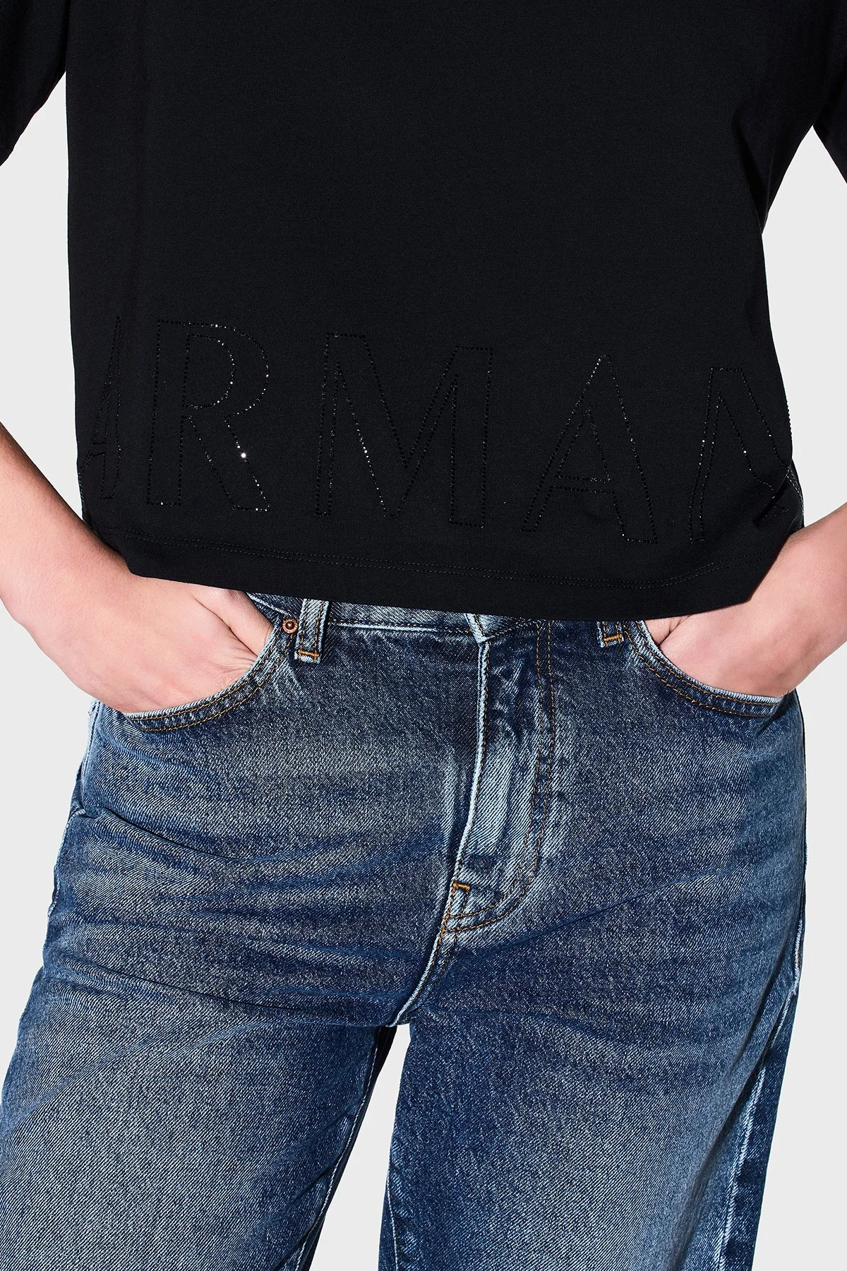 Armani Exchange Logolu Pamuklu Relaxed Fit Bisiklet Yaka Crop Bayan T Shirt XW001709 AF17172 UC001 SİYAH - 4