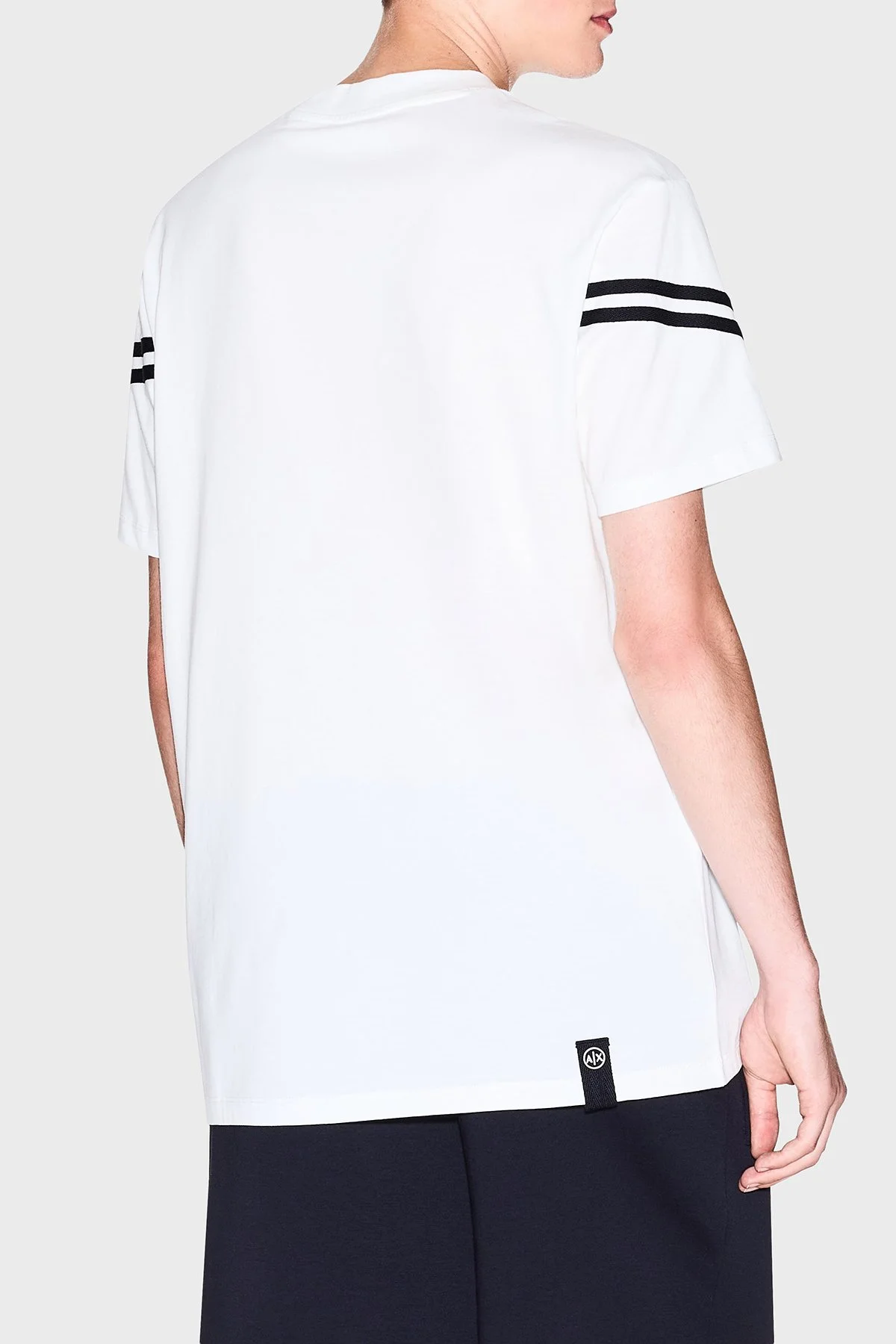 Armani Exchange Logolu Pamuklu Şerit Detaylı Regular Fit Bisiklet Yaka Erkek T Shirt XM001081 AF12308 U0009 BEYAZ - 8