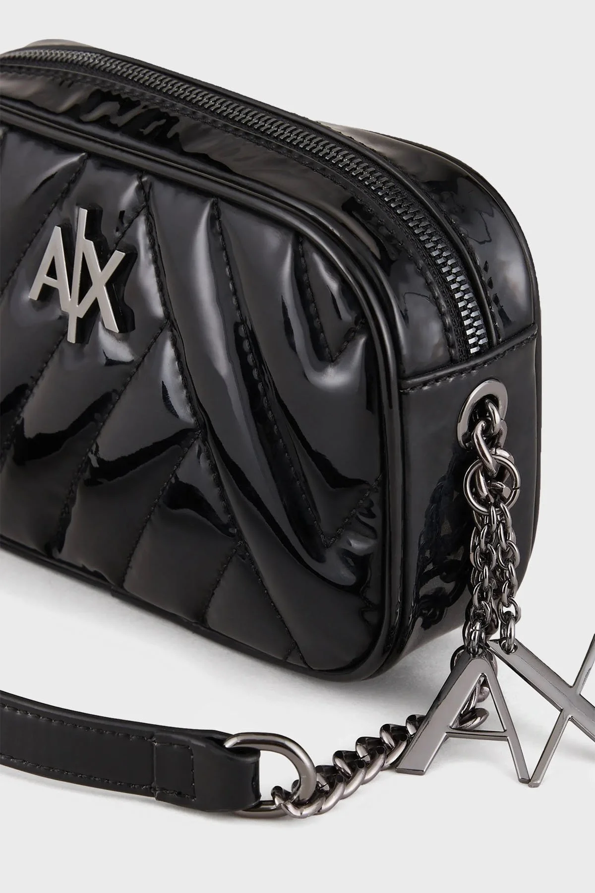Armani Exchange Logolu Parlak Görünümlü Zincir Askılı Bayan Çanta 942855 3R700 00020 SİYAH - 5