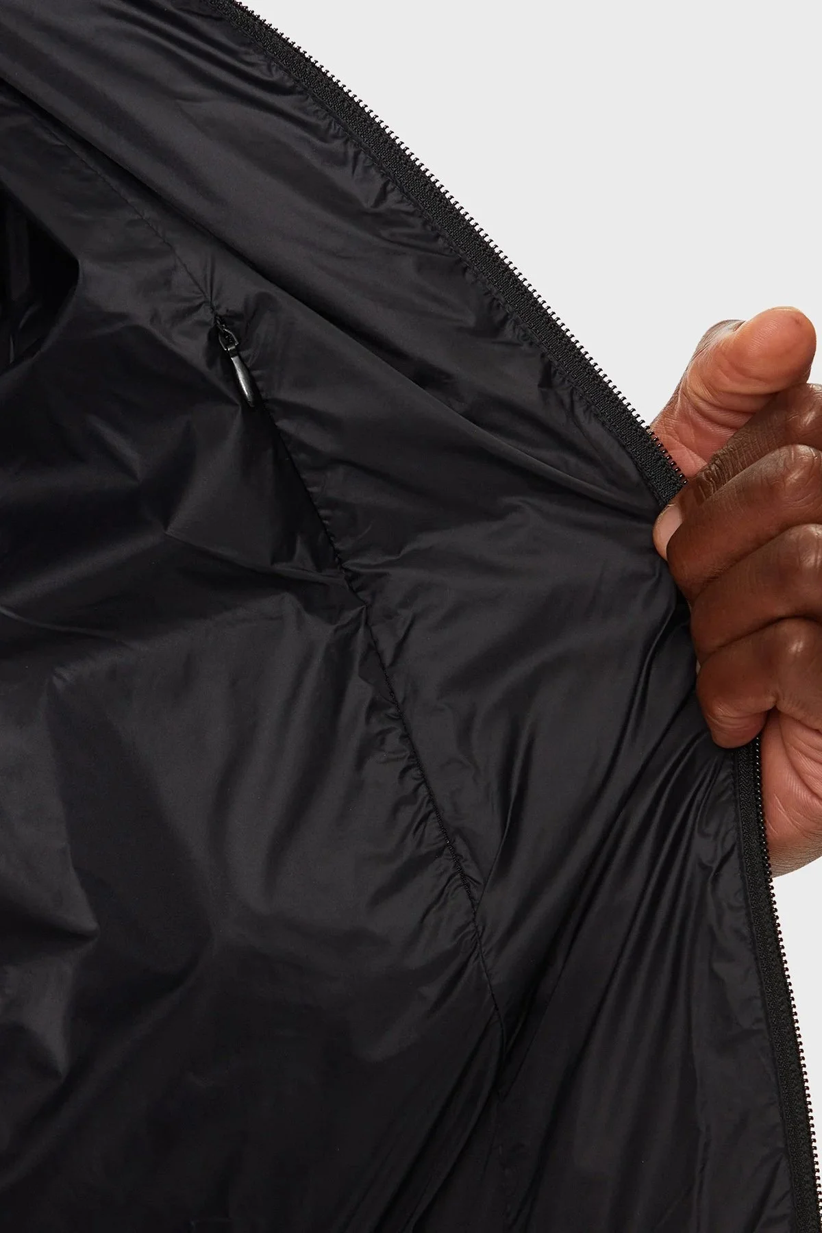 Armani Exchange Logolu Regular Fit Çıkarılabilir Kapüşonlu Şişme Erkek Mont 8NZB70 ZNYNZ 1832 HAKİ - 6