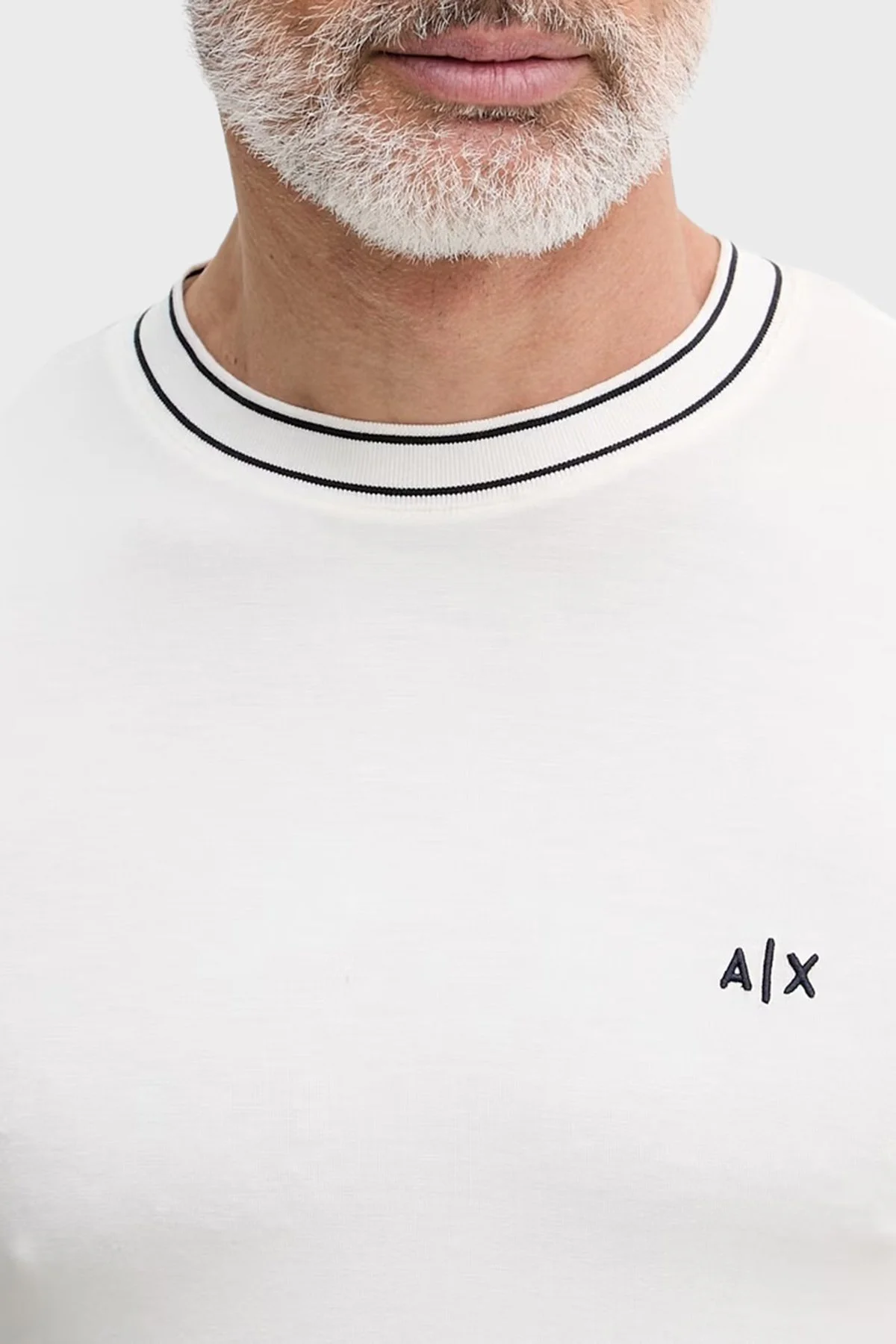 Armani Exchange Logolu Regular Fit Şerit Detaylı Bisiklet Yaka Erkek T Shirt XM002484 AF21936 U0009 BEYAZ - 4