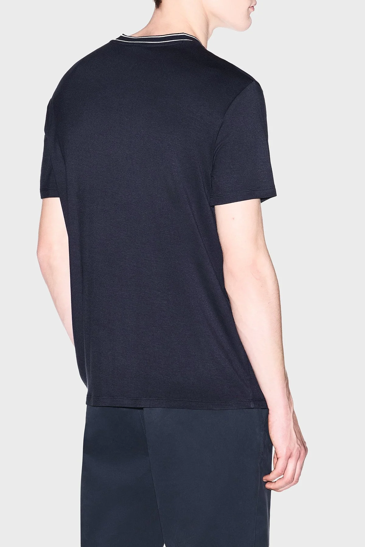 Armani Exchange Logolu Regular Fit Şerit Detaylı Bisiklet Yaka Erkek T Shirt XM002484 AF21936 UB101 LACİVERT - 3