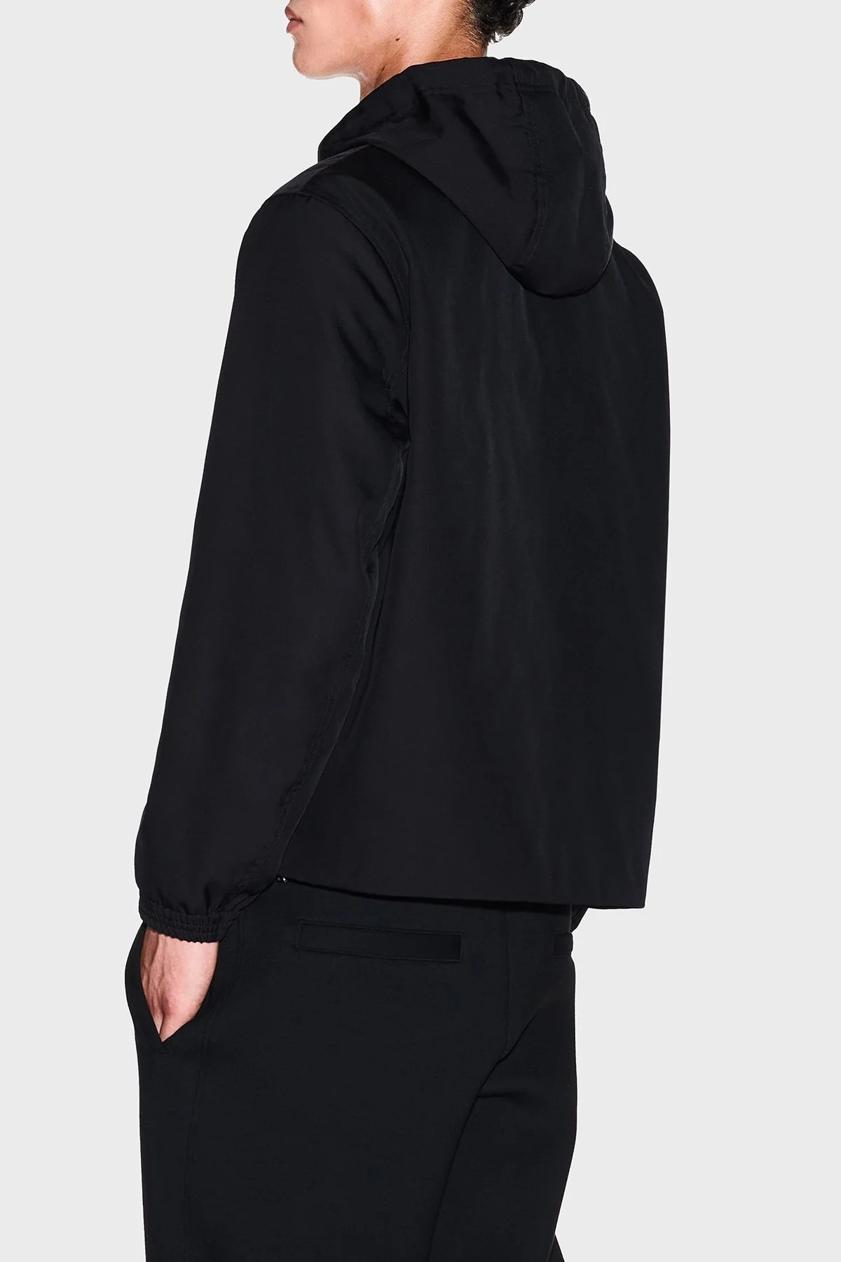 Armani Exchange Logolu Regular Fit Su ve Rüzgar Geçirmez Erkek Ceket XM001102 AF16672 UC001 SİYAH - 3