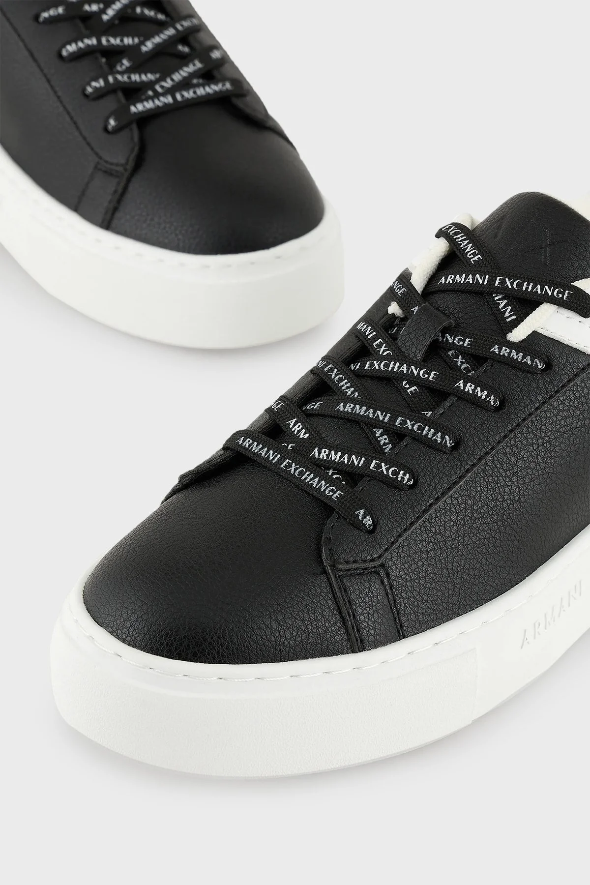 Armani Exchange Logolu Sneaker Bayan Ayakkabı XDX133 XV725 S277 SİYAH-BEYAZ - 5