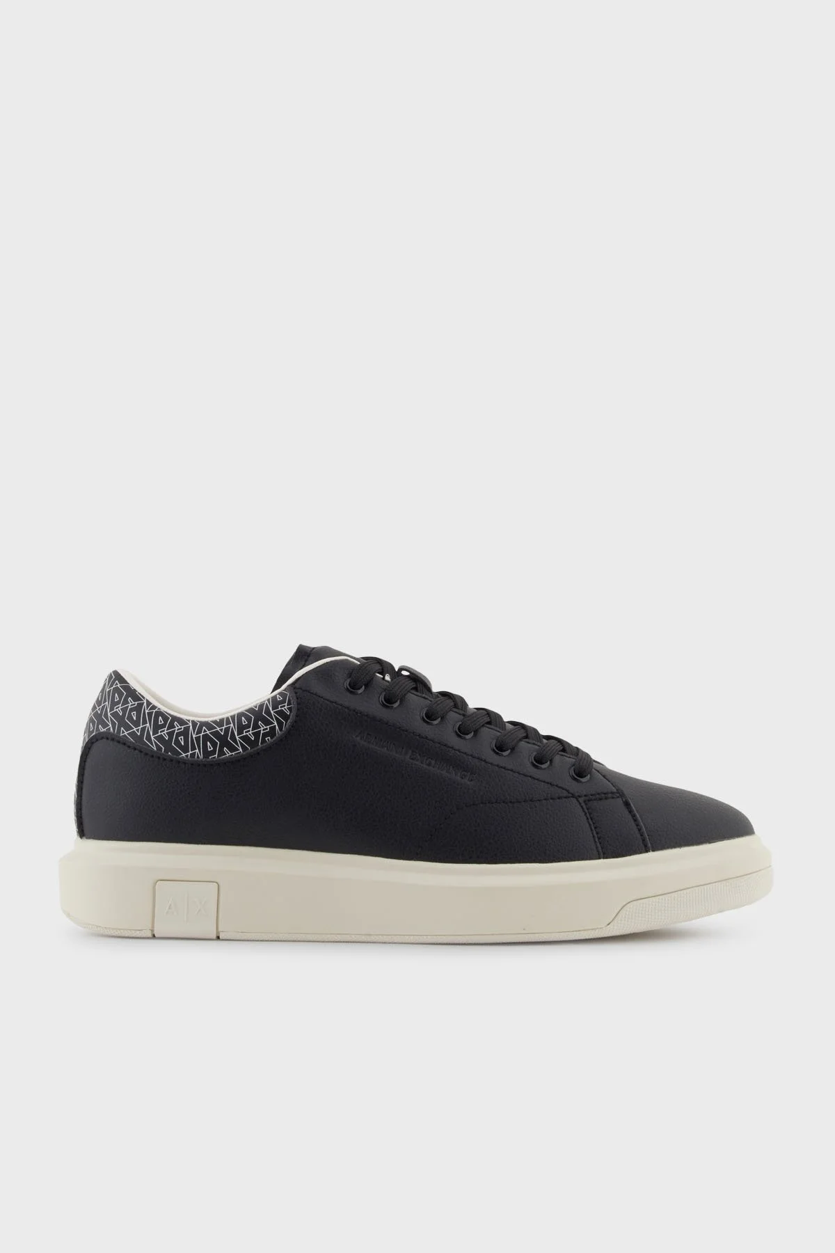 Armani Exchange Logolu Sneaker Erkek Ayakkabı XM001964 AF19403 MC024 SİYAH-BEYAZ - 1