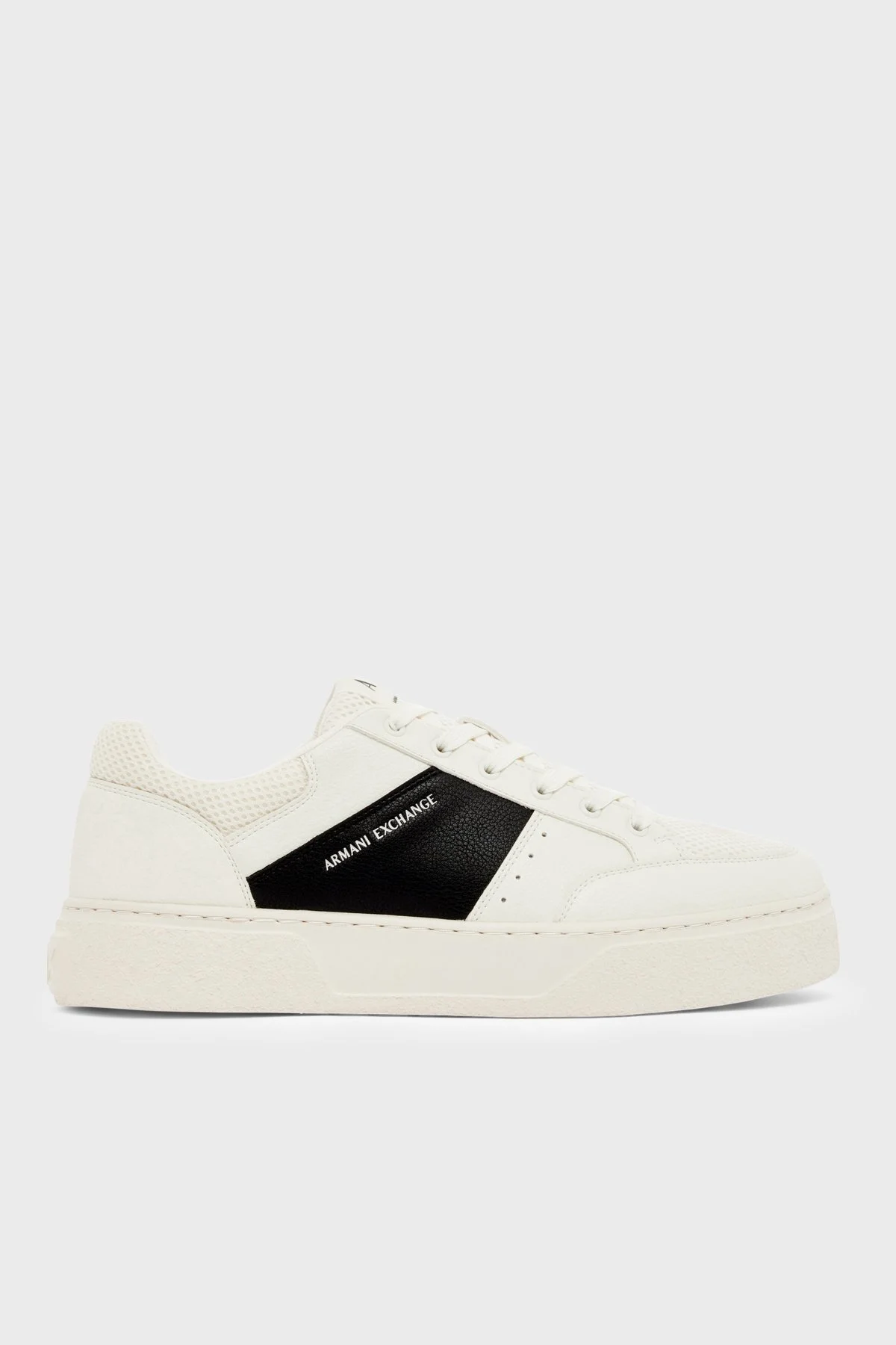 Armani Exchange Logolu Sneaker Erkek Ayakkabı XM002627 AF22831 M0017 SİYAH-BEYAZ - 1