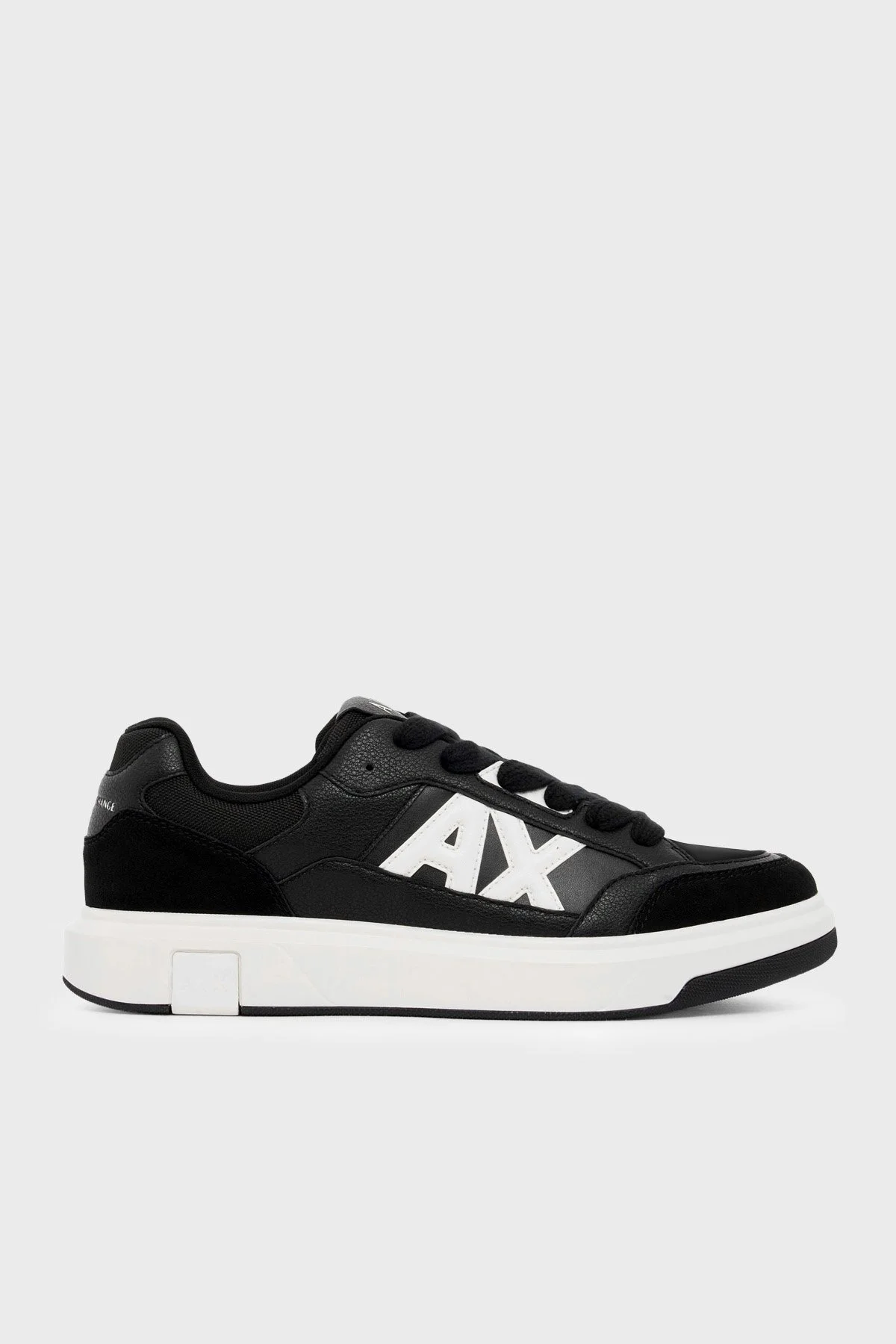 Armani Exchange Logolu Süet Detaylı Sneaker Erkek Ayakkabı XM003648 AF29508 MC482 Siyah-beyaz - 1
