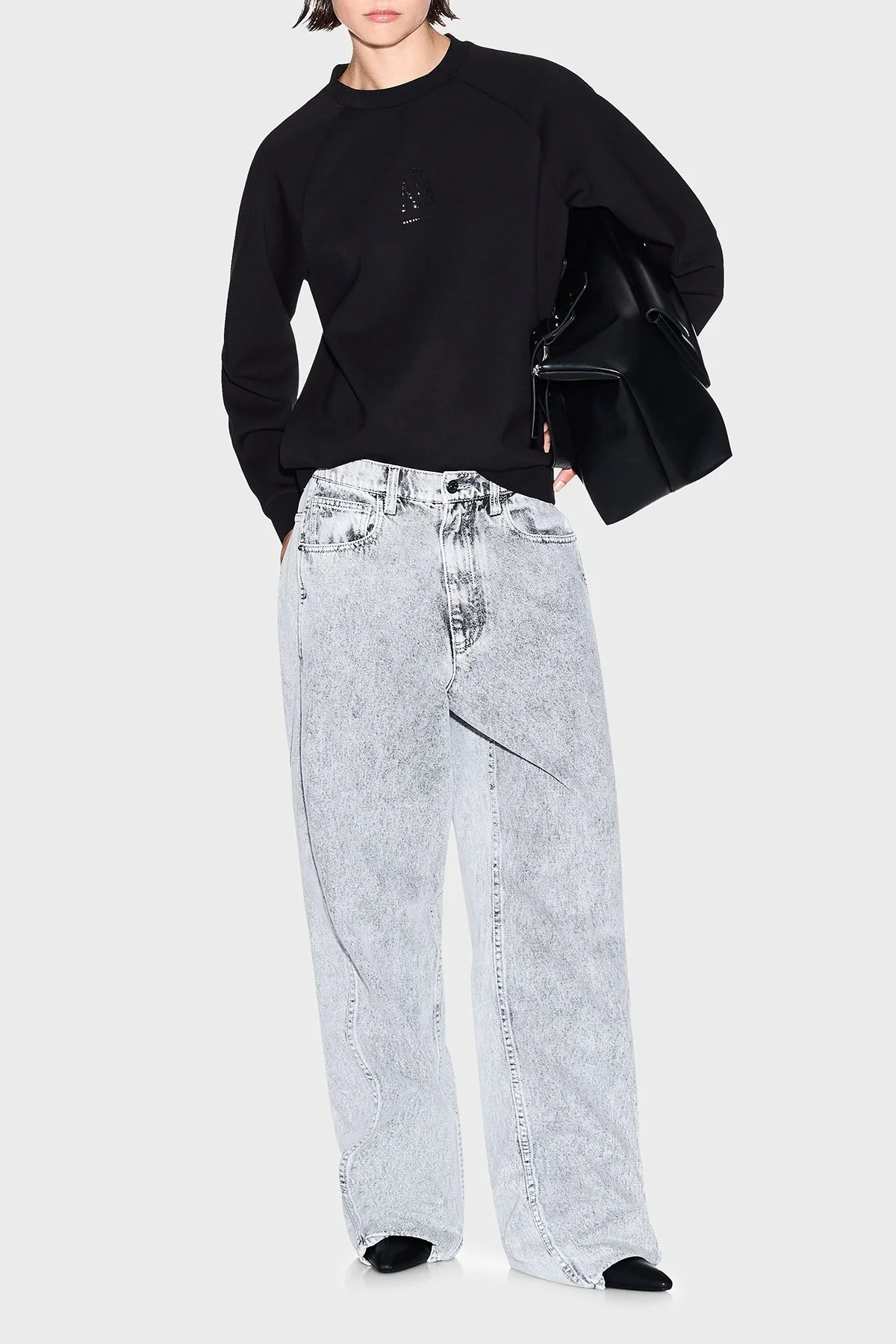 Armani Exchange Logolu Taş Detaylı Loose Fit Bisiklet Yaka Bayan Sweat XW000826 AF13397 UC001 SİYAH - 2