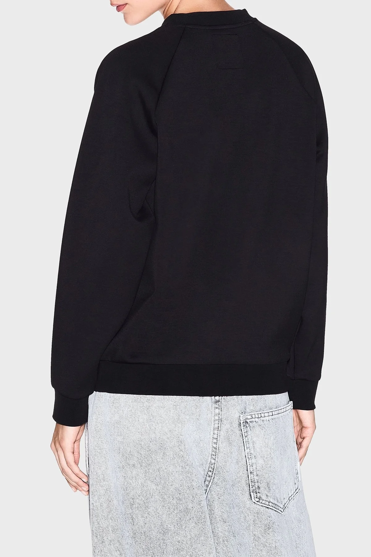 Armani Exchange Logolu Taş Detaylı Loose Fit Bisiklet Yaka Bayan Sweat XW000826 AF13397 UC001 SİYAH - 3