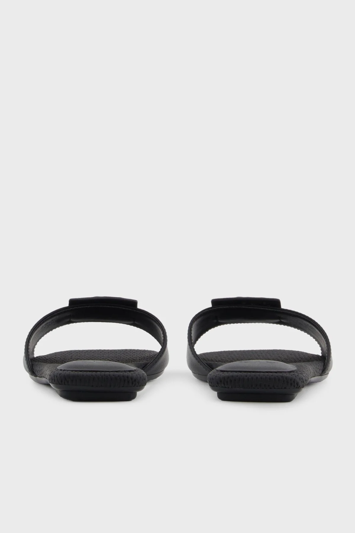 Armani Exchange Logolu Tek Bantlı Kadın Terlik XDP055 XV921 00002 Siyah - 5