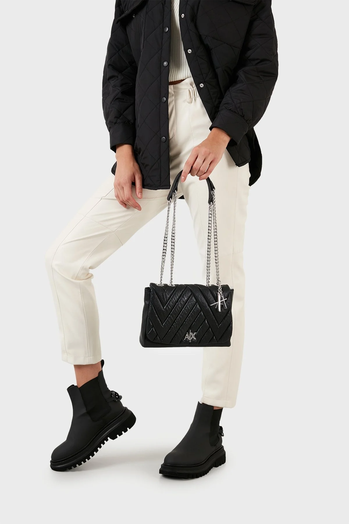 Armani Exchange Logolu Zincir Askılı Bayan Çanta 942853 2F745 00020 SİYAH - 2