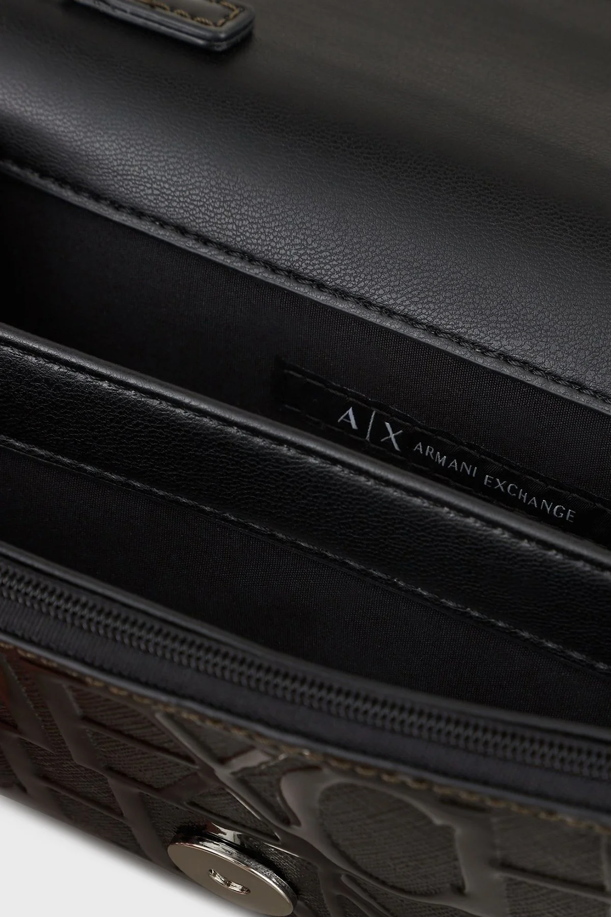 Armani Exchange Marka Logolu Zincir Askı Detaylı Bayan Çanta 948481 CC794 00020 SİYAH - 4