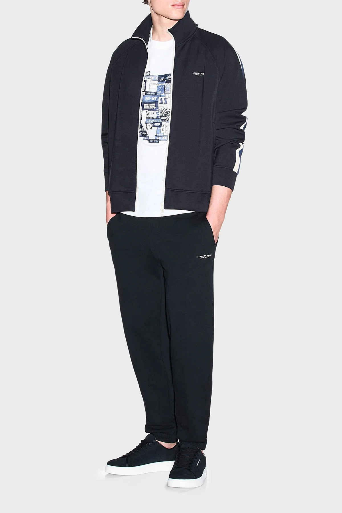 Armani Exchange Modal Kumaş Logolu Regular Fit Fermuarlı Erkek Sweat XM002892 AF19936 UB101 Lacivert - 2
