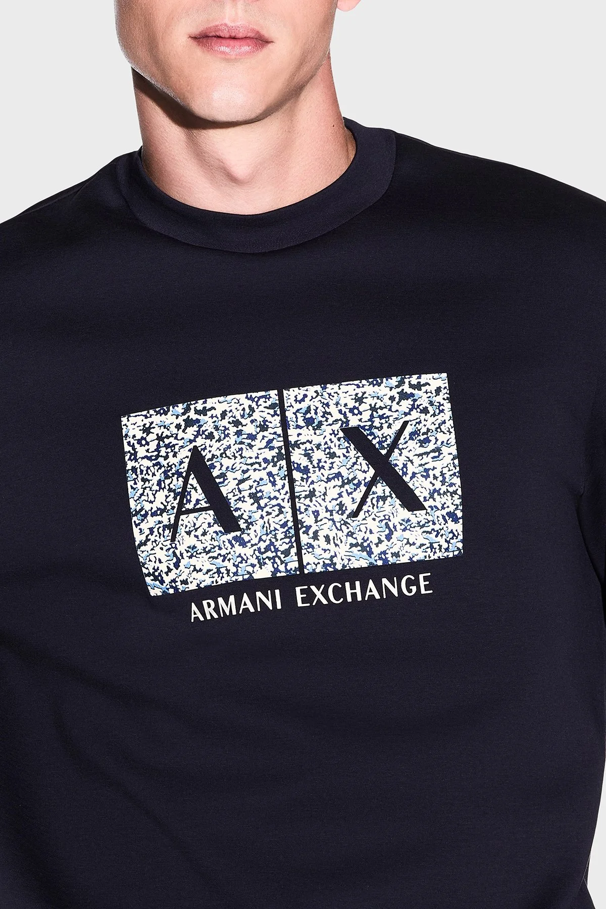 Armani Exchange Pamuk Karışımlı Regular Fit Bisiklet Yaka Erkek Sweat XM002888 AF10818 UB101 Lacivert - 5