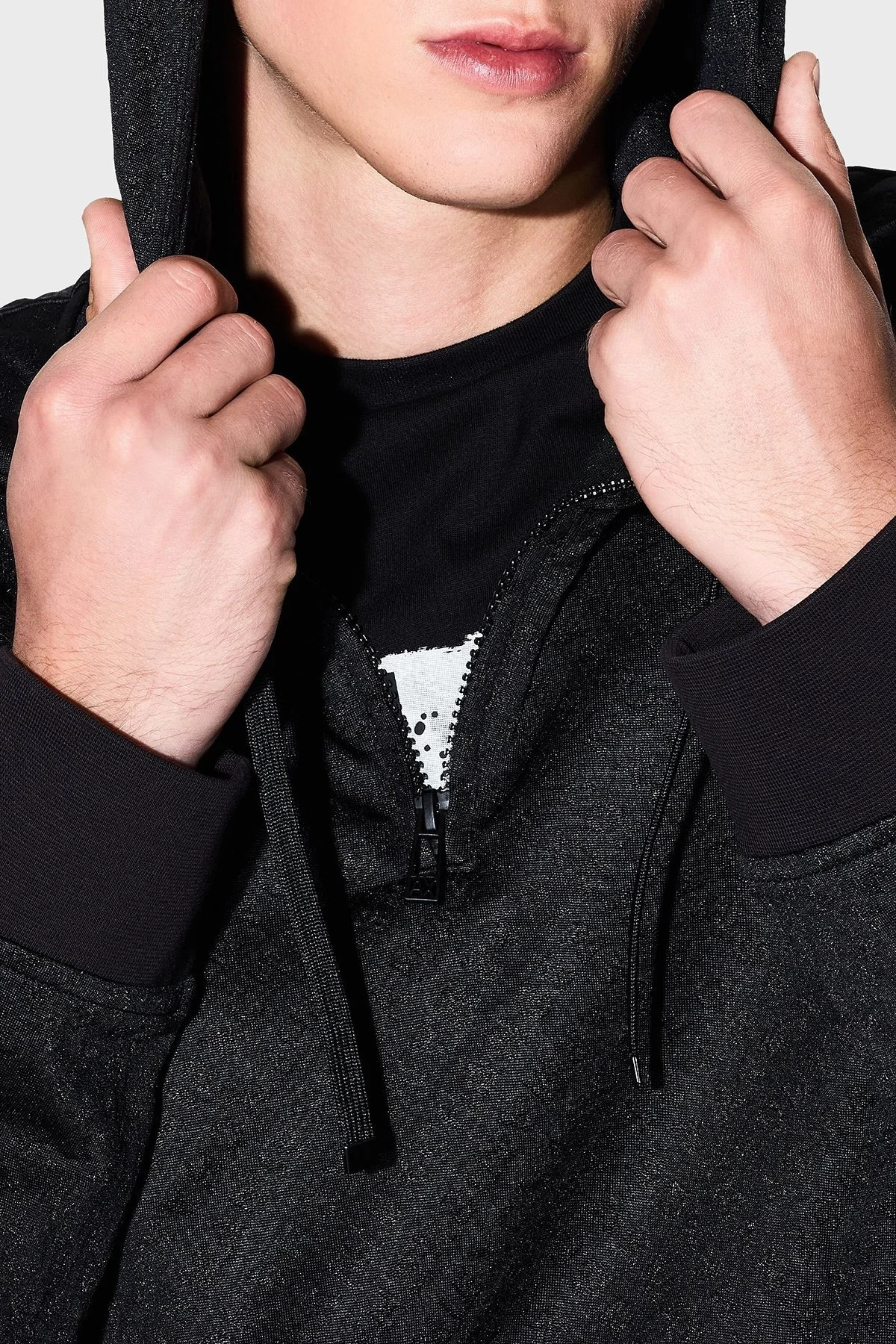Armani Exchange Pamuk Karışımlı Regular Fit Yarım Fermuarlı Kapüşonlu Erkek Sweat XM001355 AF16259 FC022 SİYAH - 4