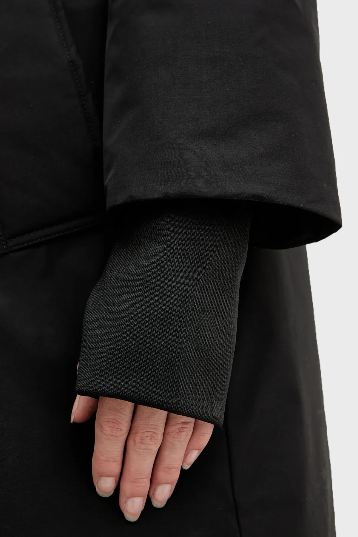 Armani Exchange Pamuk Karışımlı Relaxed Fit Kapüşonlu Bayan Parka XW000712 AF16215 UC001 SİYAH - 5