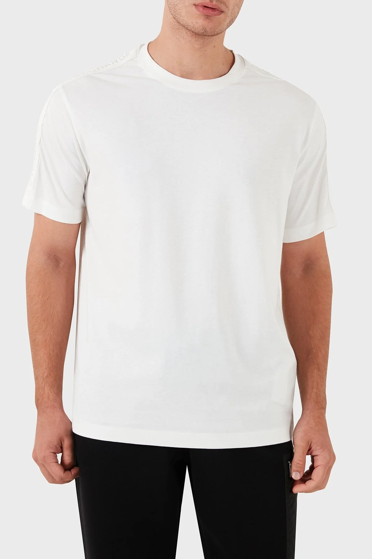 Armani Exchange Pamuklu Bisiklet Yaka Erkek T Shirt 6DZTLA ZJ9JZ 1116 BEYAZ - 6