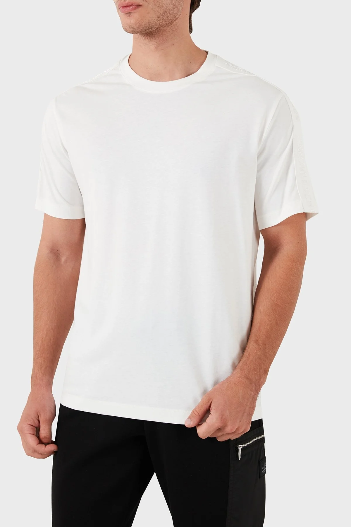 Armani Exchange Pamuklu Bisiklet Yaka Erkek T Shirt 6DZTLA ZJ9JZ 1116 BEYAZ - 7