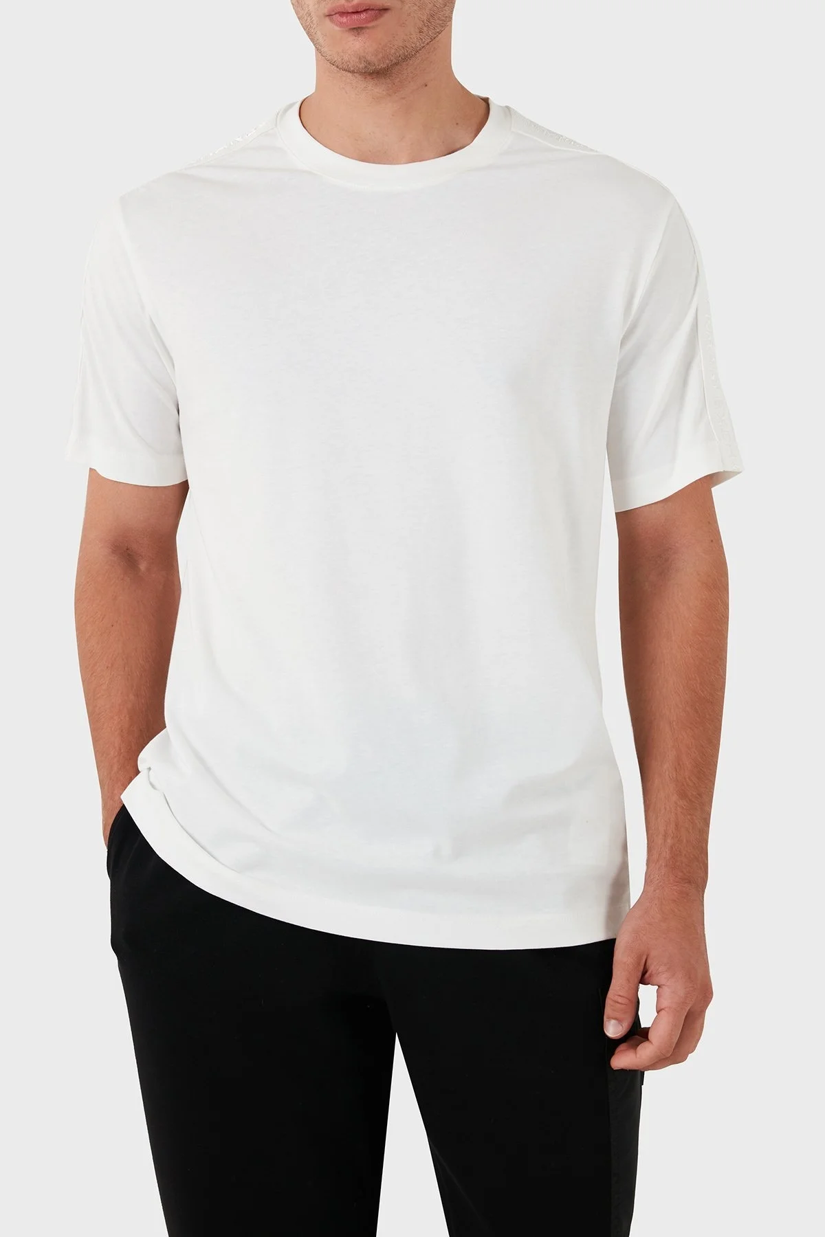 Armani Exchange Pamuklu Bisiklet Yaka Erkek T Shirt 6DZTLA ZJ9JZ 1116 BEYAZ - 9