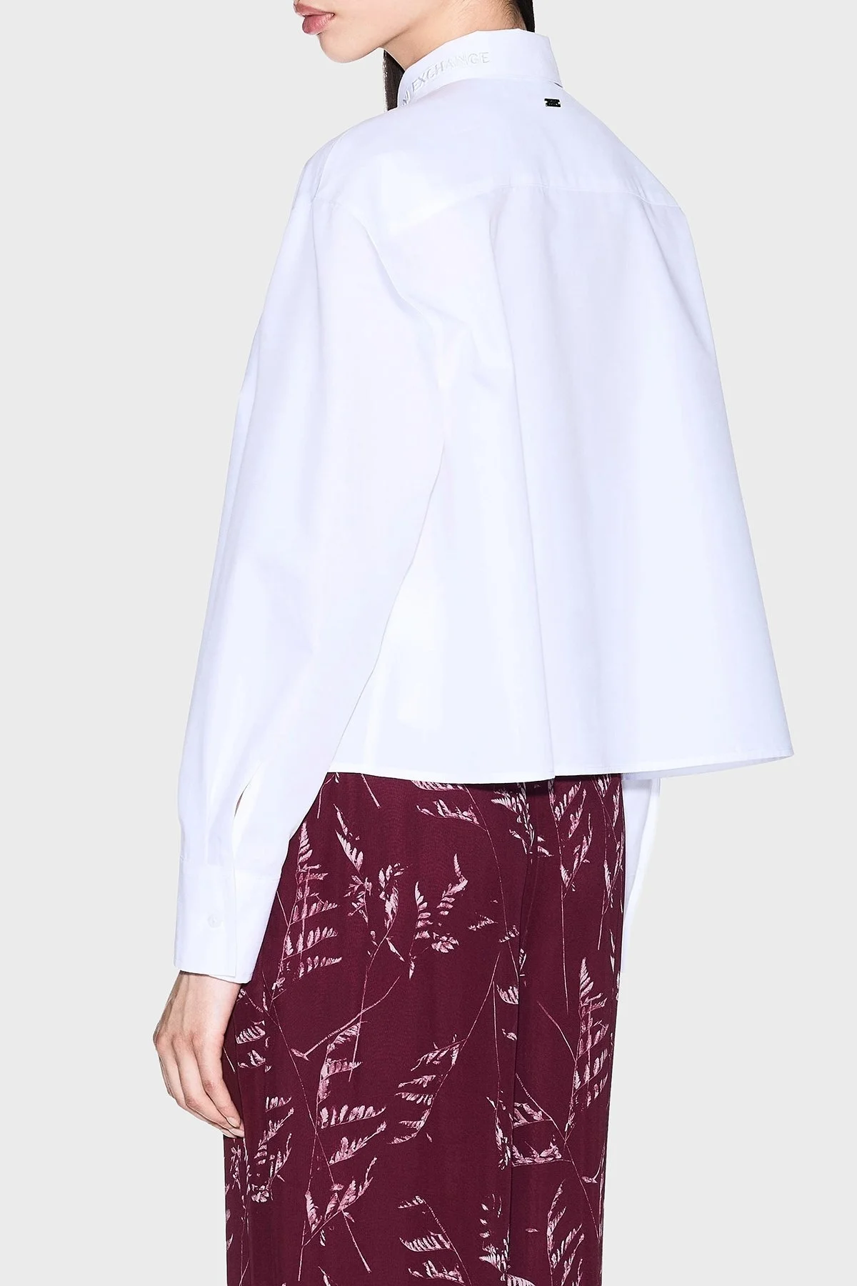 Armani Exchange Pamuklu Boxy Fit Uzun Kollu Logolu Crop Bayan Gömlek XW000668 AF15983 U0002 BEYAZ - 3