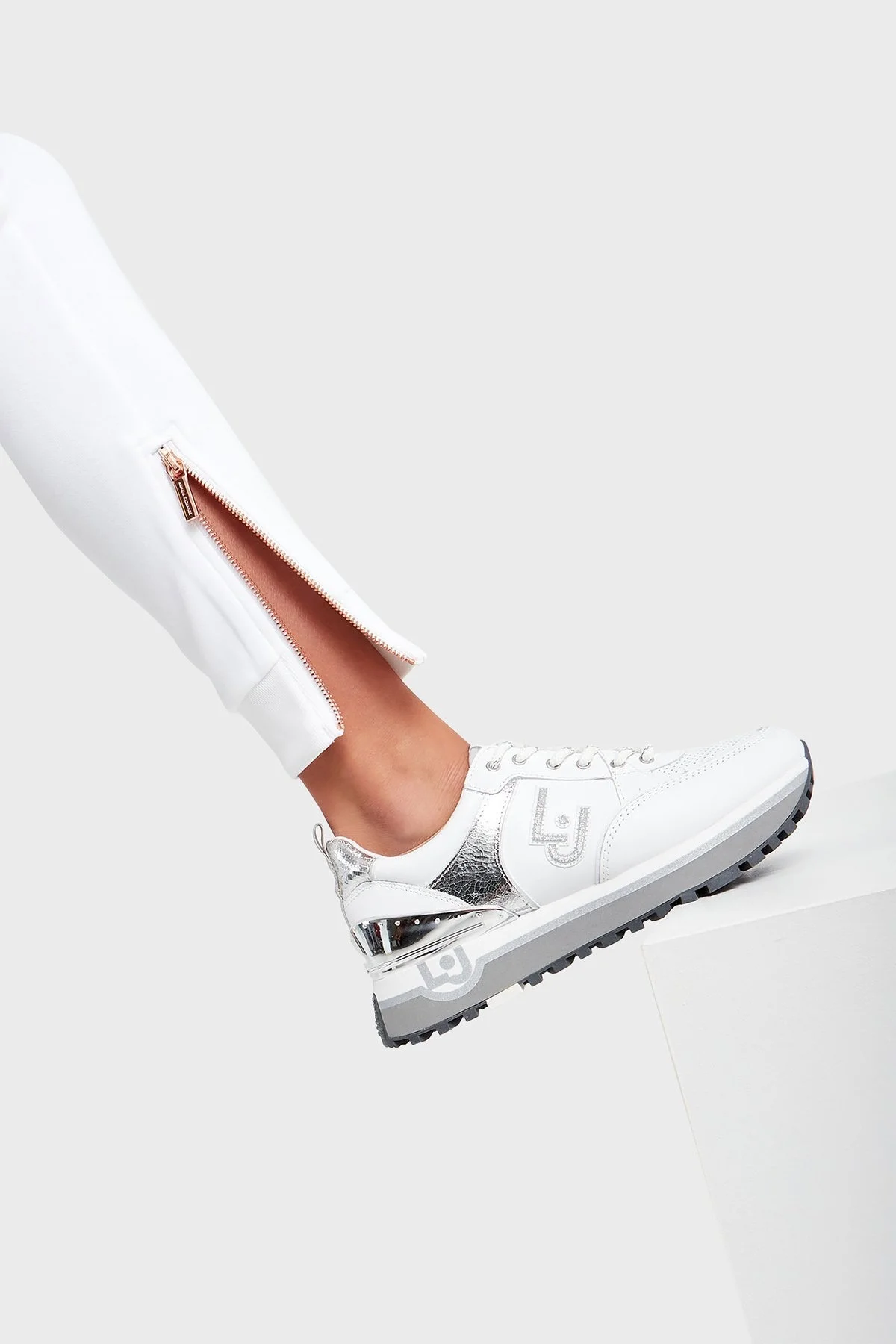 Armani Exchange Pamuklu Cepli Jogger Spor Bayan Pantolon 3LYP96 YJ4XZ 1100 BEYAZ - 5