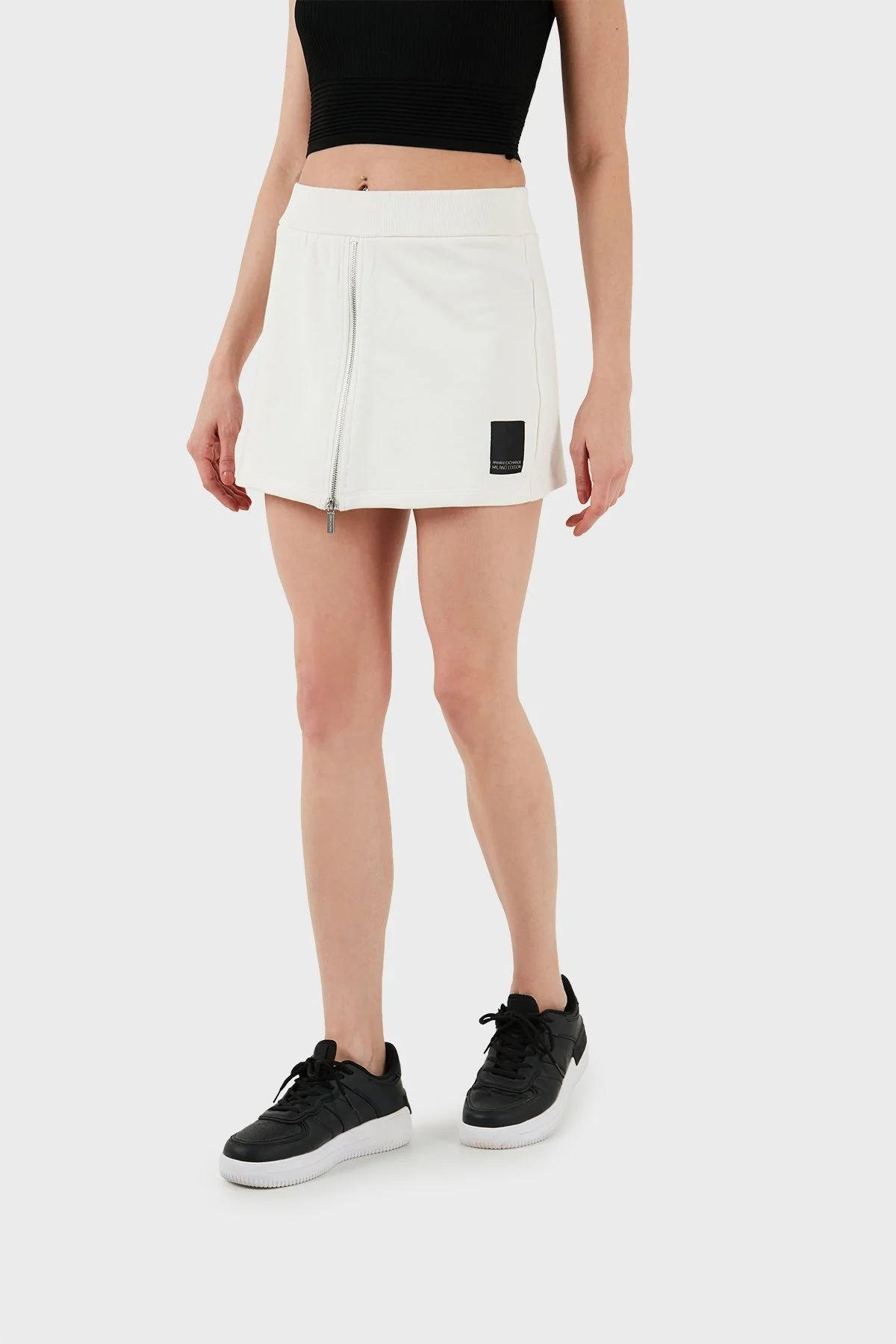 Armani Exchange Pamuklu Fermuarlı Bayan Şort Etek 3DYS91 YJFDZ 1125 BEYAZ - 4