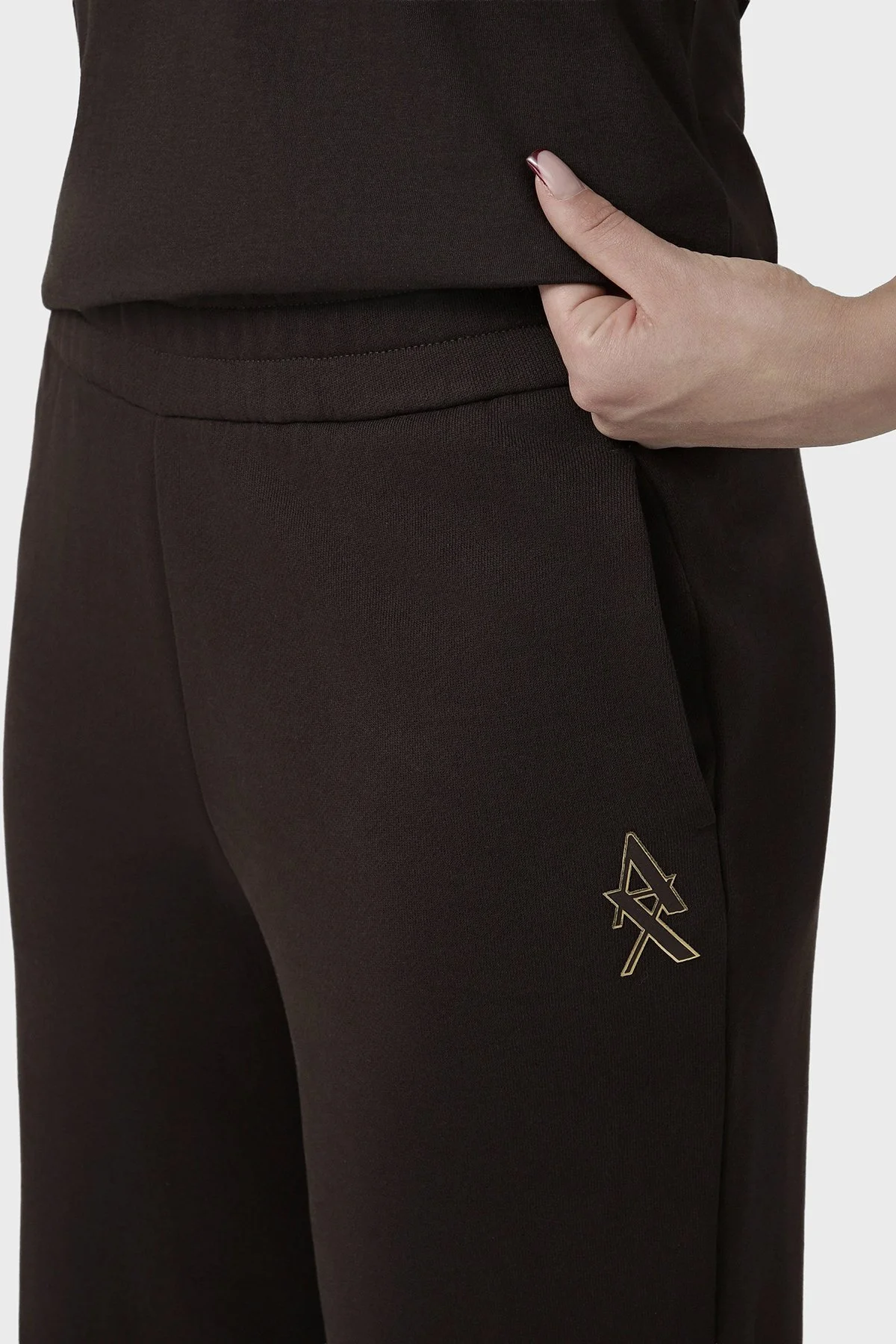 Armani Exchange Pamuklu Lastikli Bel Bol Paça Kadın Pantolon XW002404 AF25528 U6032 Kahve - 3