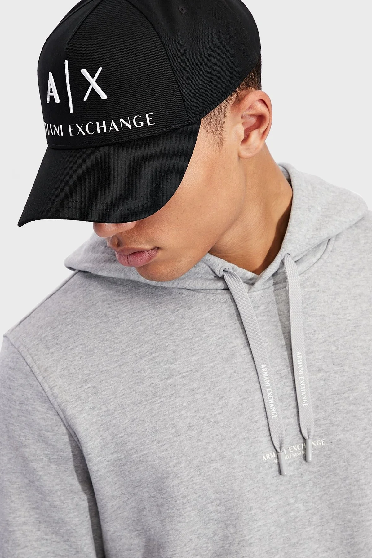 Armani Exchange Pamuklu Logo Detaylı Erkek Şapka 954039 CC513 00121 SİYAH-BEYAZ - 4