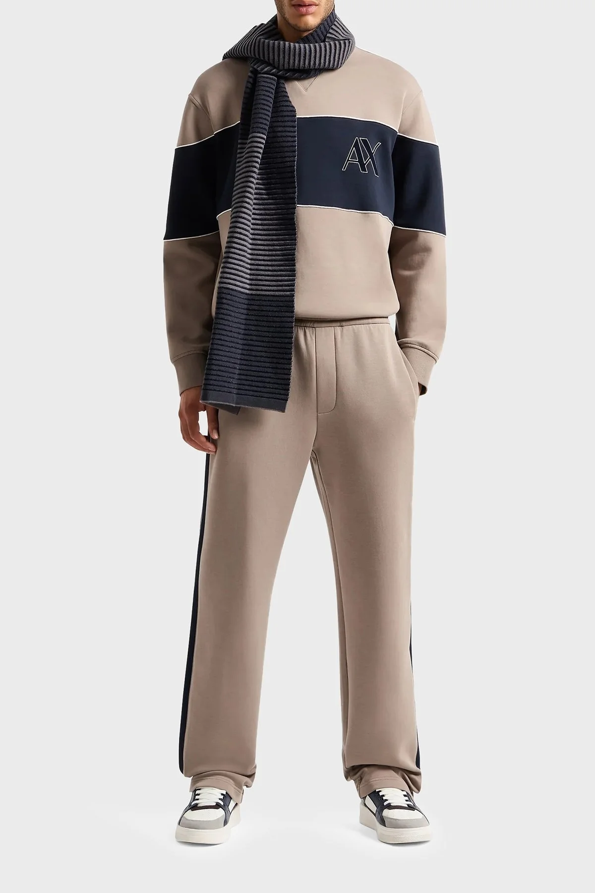 Armani Exchange Pamuklu Logolu Regular Fit Bisiklet Yaka Erkek Sweat 6DZMJM ZJZGZ 17AC VİZON - 2