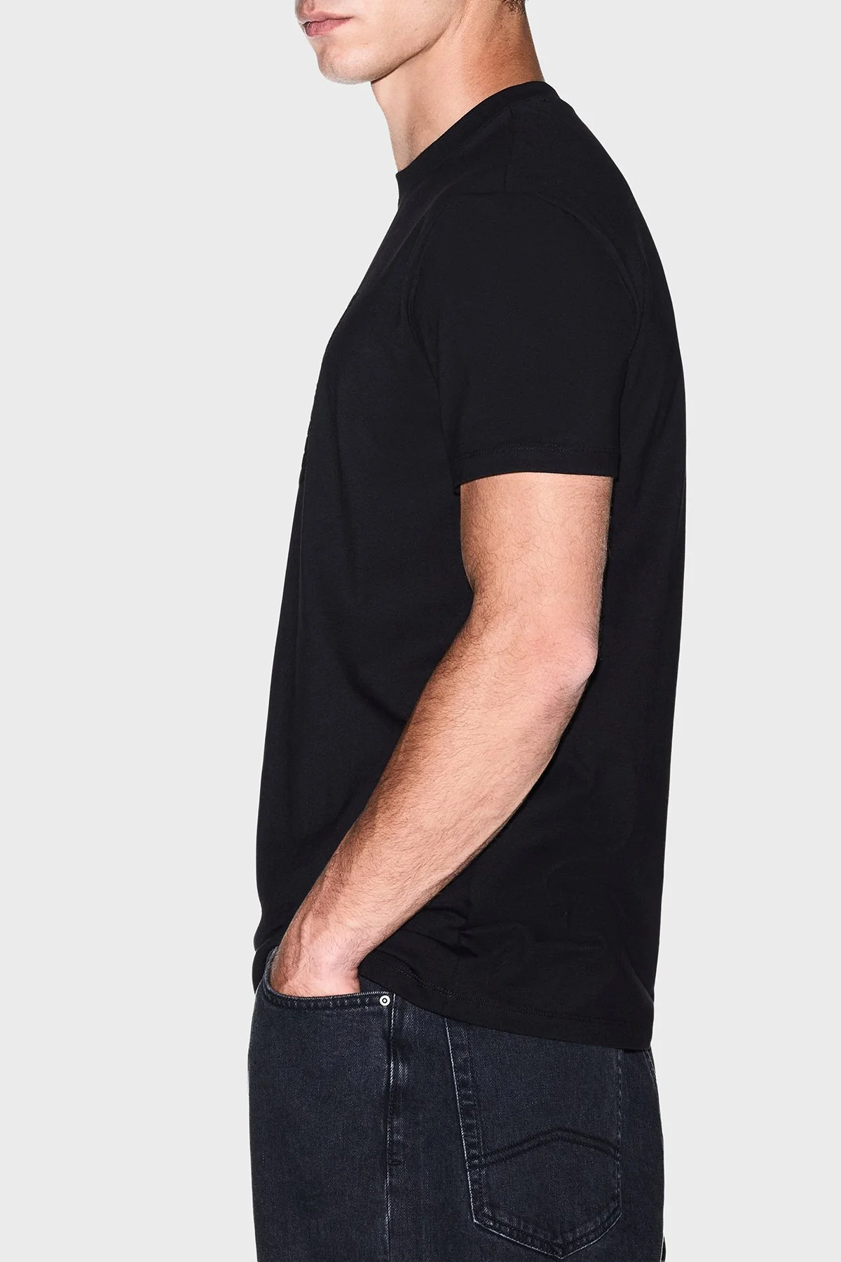 Armani Exchange Pamuklu Logolu Regular Fit Bisiklet Yaka Erkek T Shirt XM003044 AF21323 UC001 Siyah - 8