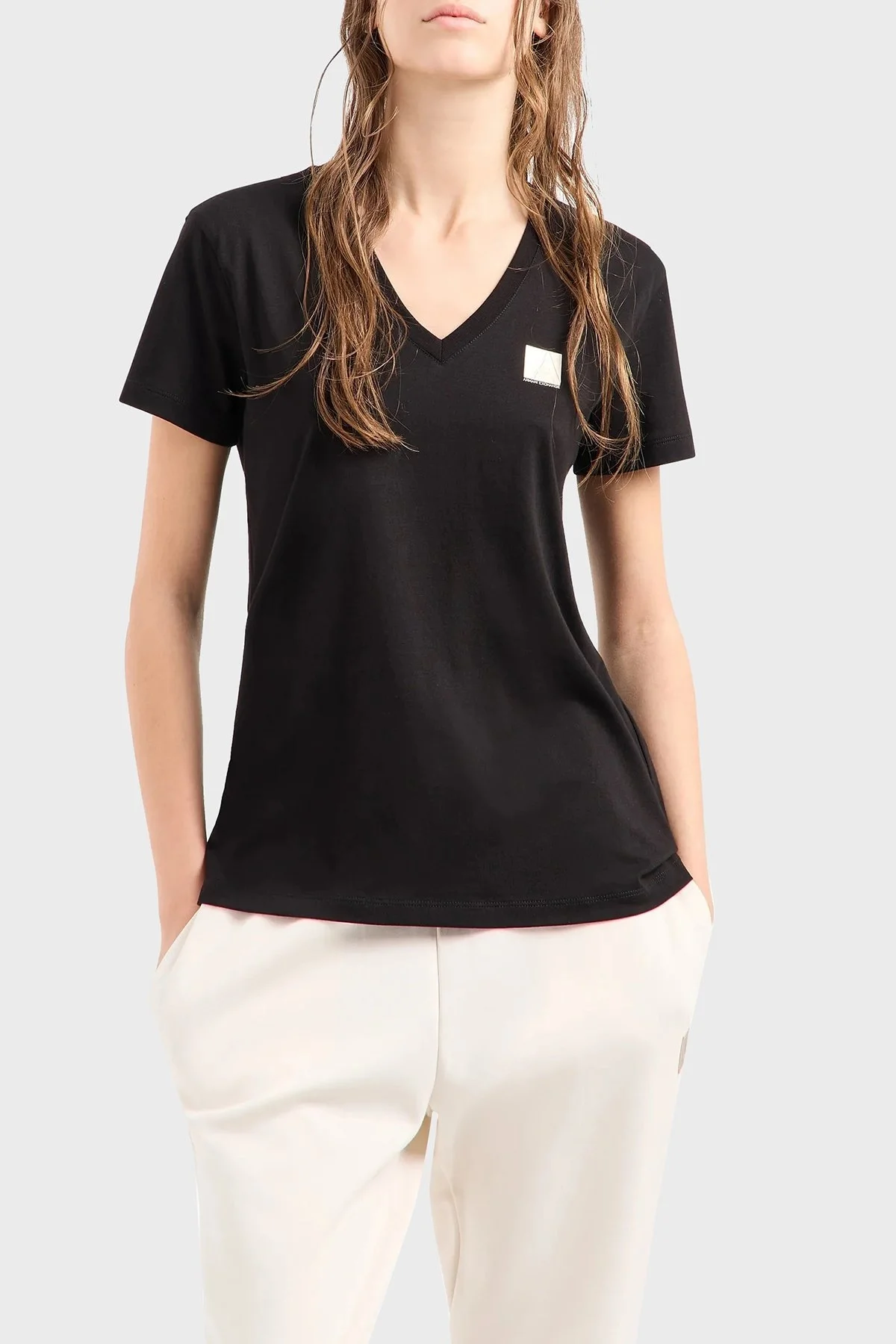 Armani Exchange Pamuklu Logolu Regular Fit V Yaka Bayan T Shirt 6DYT23 YJ3RZ 1200 SİYAH - 1