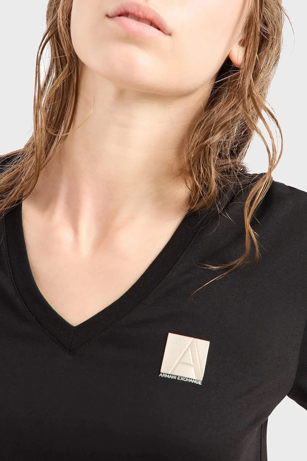 Armani Exchange Pamuklu Logolu Regular Fit V Yaka Bayan T Shirt 6DYT23 YJ3RZ 1200 SİYAH - 3