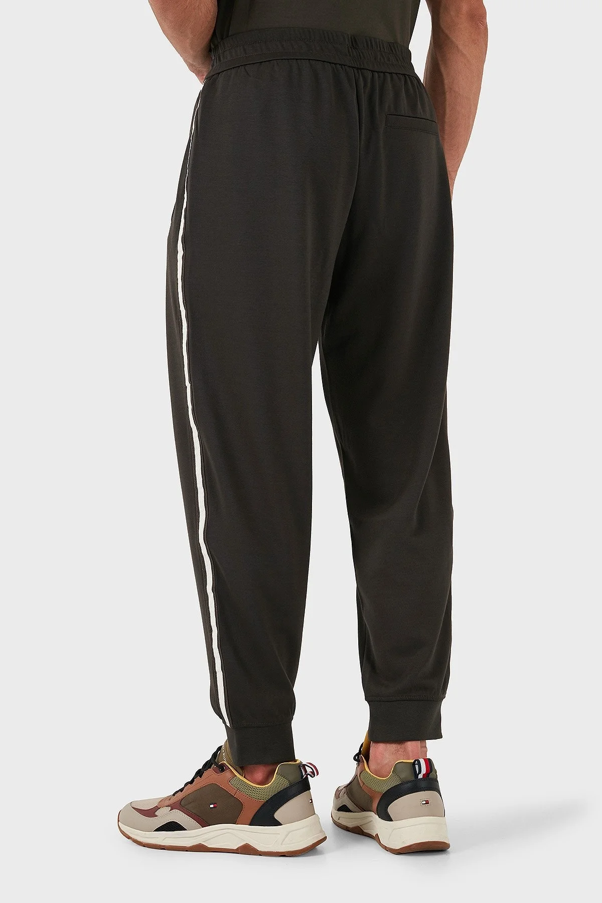 Armani Exchange Pamuklu Regular Fit Jogger Erkek Pantolon 8NZPSG Z9N1Z 1832 HAKİ - 5