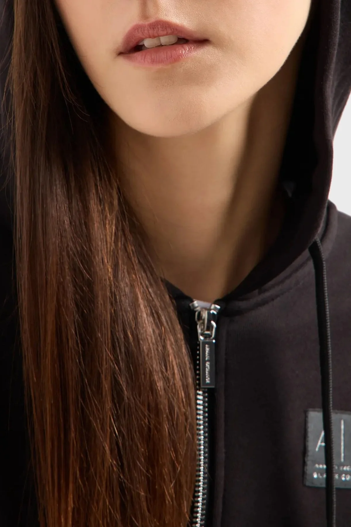 Armani Exchange Pamuklu Regular Fit Kapüşonlu Fermuarlı Bayan Sweat XW000082 AF10172 UC001 SİYAH - 3